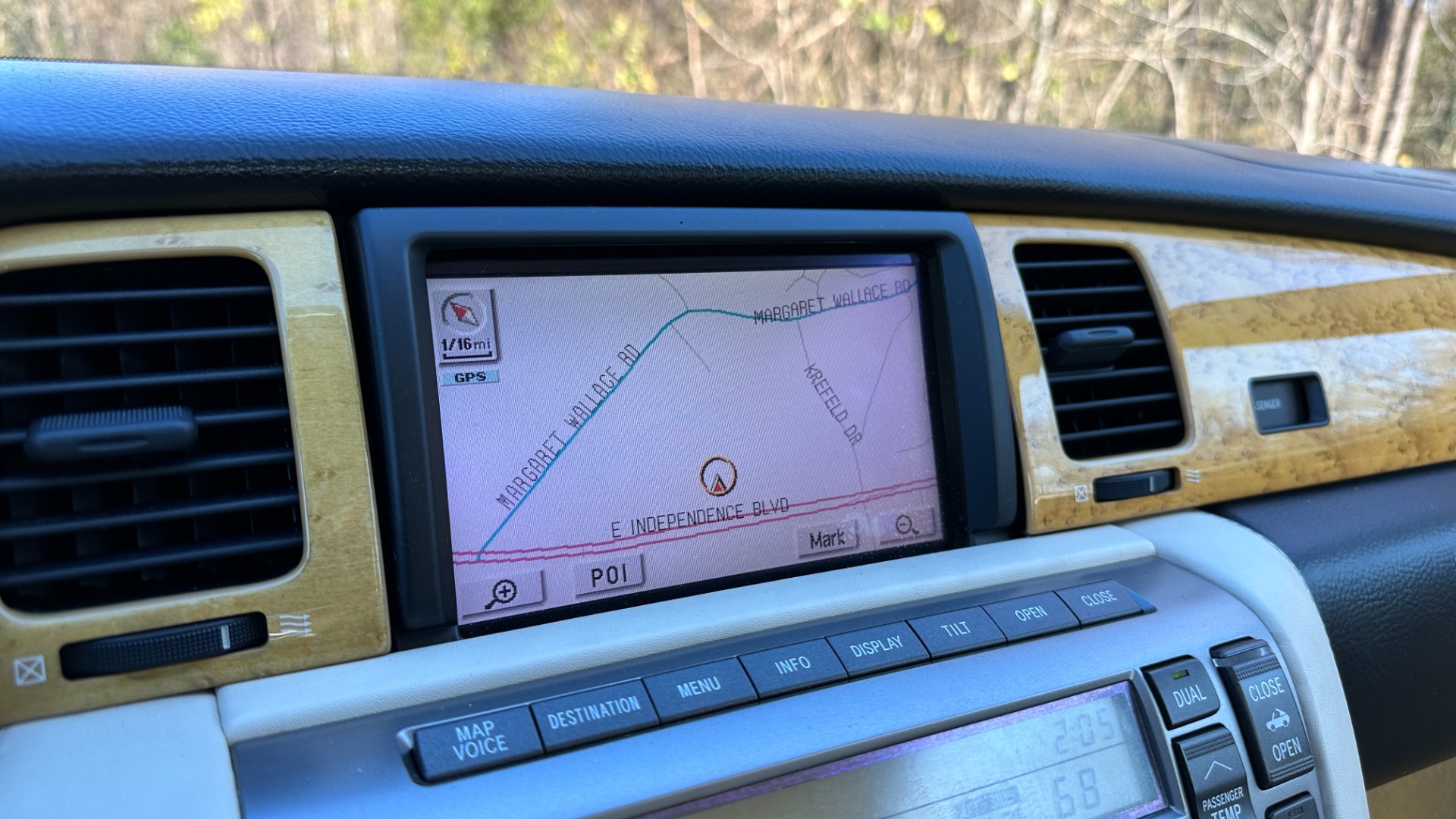 Used 2003 Lexus SC 430 HARD TOP CONVERTIBLE / TAN LEATHER INTERIOR / LOW MILES / 4.3L V8 ENGINE for sale $23,995 at Formula Imports in Charlotte NC 28227 21