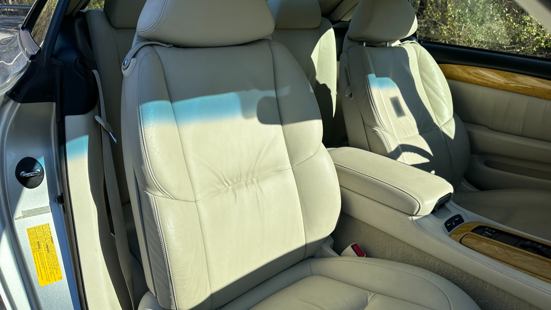 Used 2003 Lexus SC 430 HARD TOP CONVERTIBLE / TAN LEATHER INTERIOR / LOW MILES / 4.3L V8 ENGINE for sale $23,995 at Formula Imports in Charlotte NC 28227 32