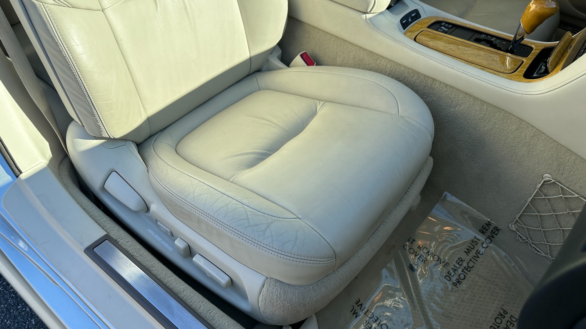 Used 2003 Lexus SC 430 HARD TOP CONVERTIBLE / TAN LEATHER INTERIOR / LOW MILES / 4.3L V8 ENGINE for sale $23,995 at Formula Imports in Charlotte NC 28227 33