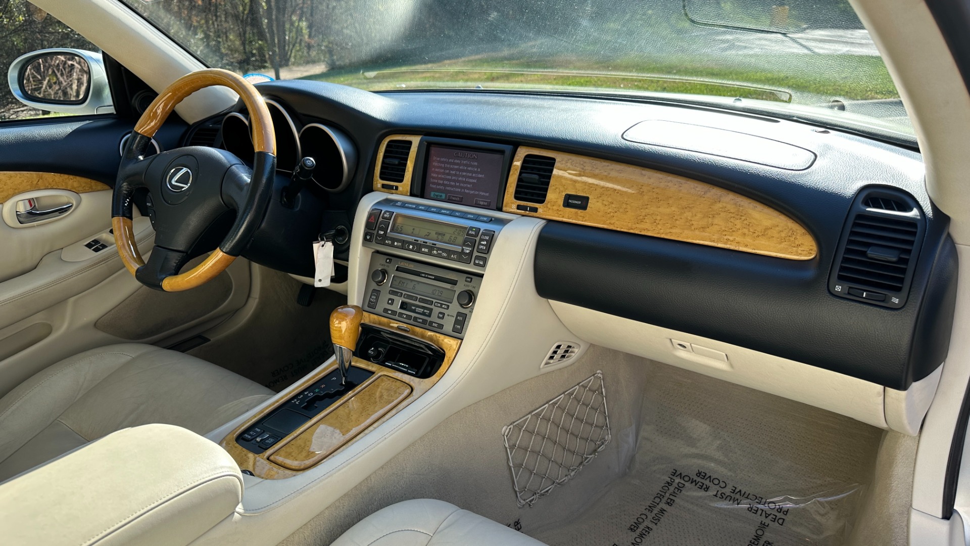 Used 2003 Lexus SC 430 HARD TOP CONVERTIBLE / TAN LEATHER INTERIOR / LOW MILES / 4.3L V8 ENGINE for sale $23,995 at Formula Imports in Charlotte NC 28227 37