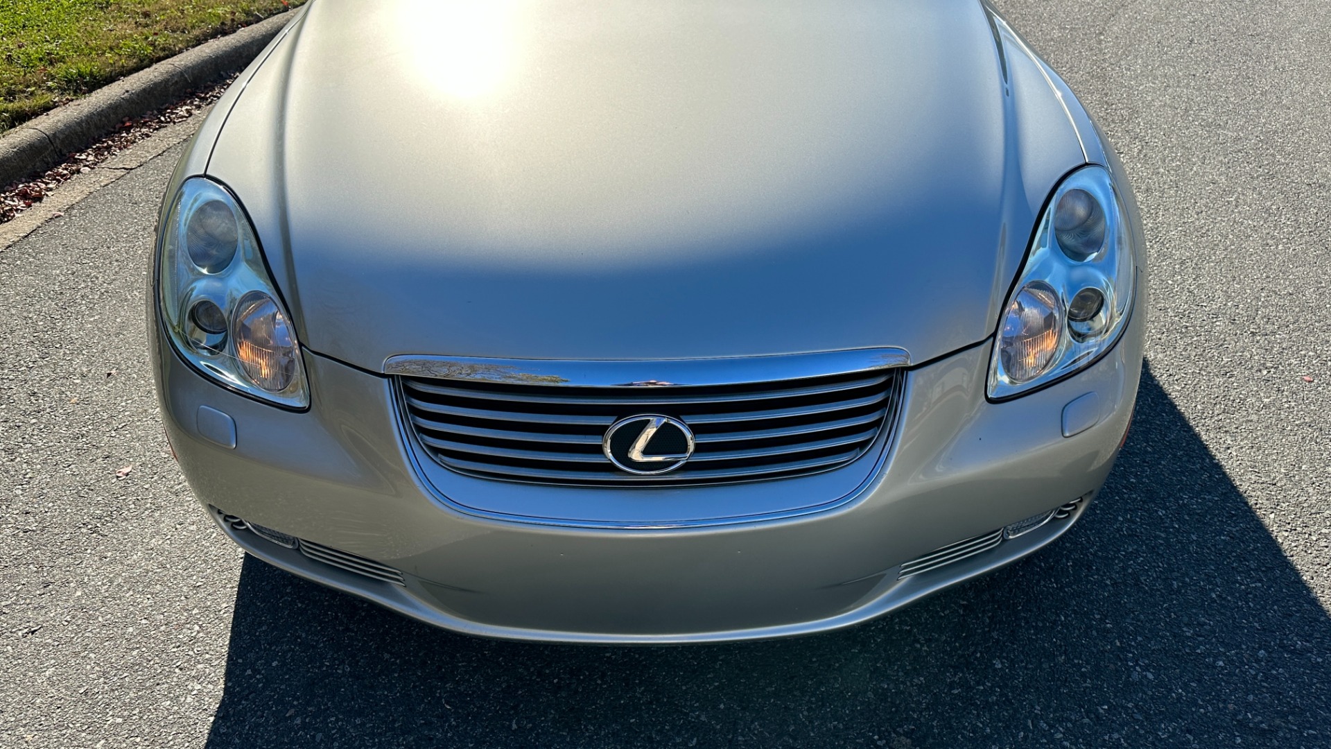 Used 2003 Lexus SC 430 HARD TOP CONVERTIBLE / TAN LEATHER INTERIOR / LOW MILES / 4.3L V8 ENGINE for sale $23,995 at Formula Imports in Charlotte NC 28227 44