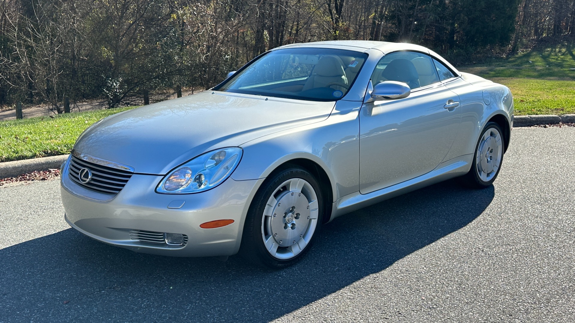 Used 2003 Lexus SC 430 HARD TOP CONVERTIBLE / TAN LEATHER INTERIOR / LOW MILES / 4.3L V8 ENGINE for sale $23,995 at Formula Imports in Charlotte NC 28227 5