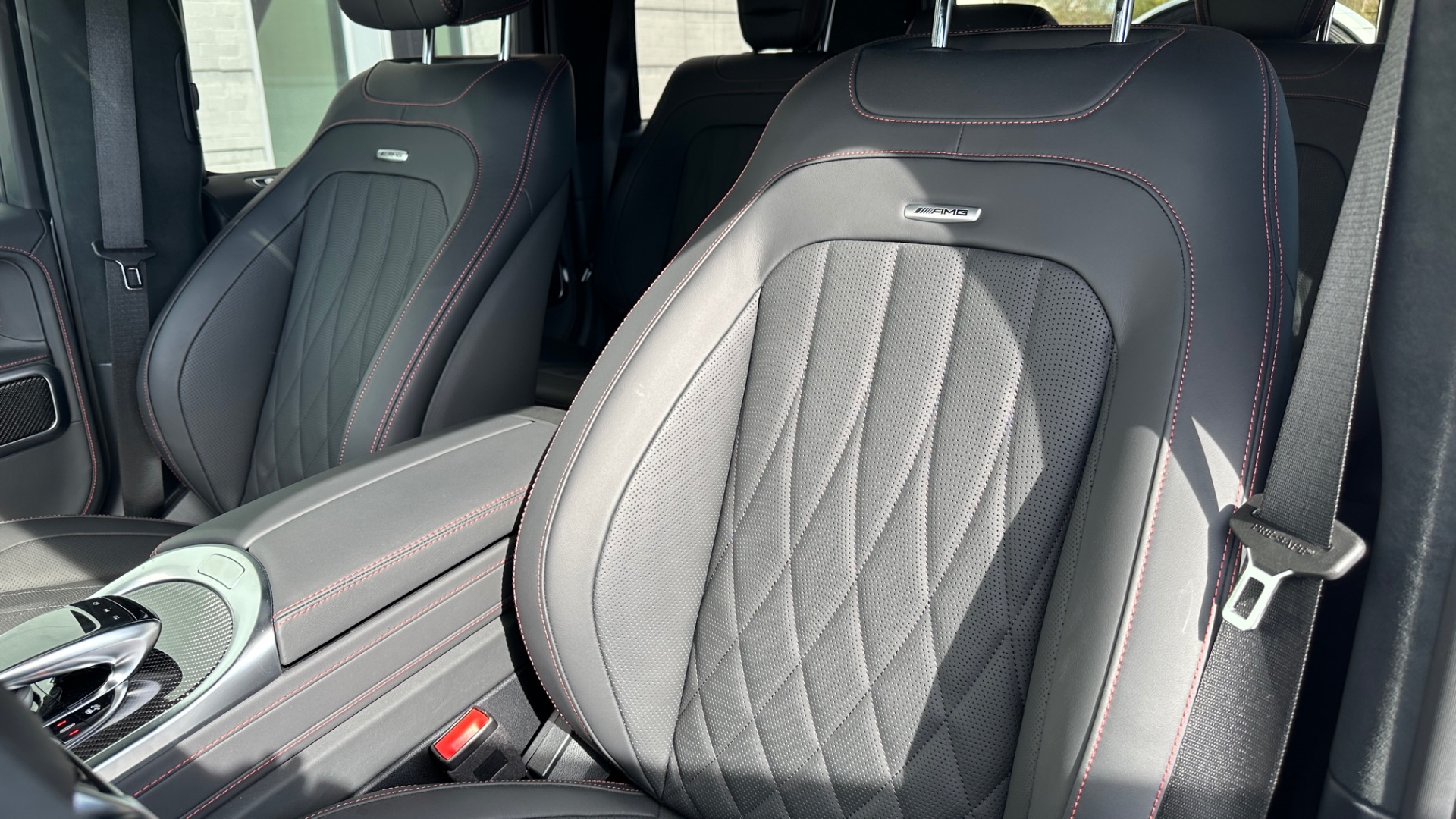 Used 2021 Mercedes-Benz G-Class AMG G63 / AMG EXCLUSIVE INTERIOR / CARBON FIBER / DIAMOND STITCH / 21IN AMG for sale Sold at Formula Imports in Charlotte NC 28227 33