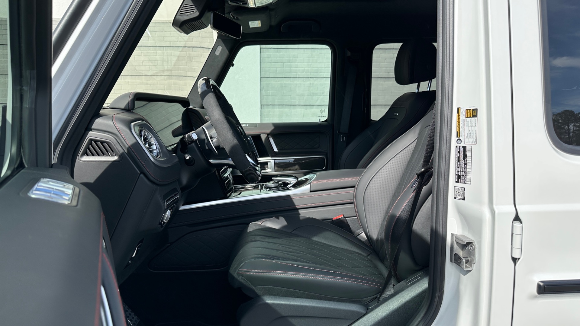 Used 2021 Mercedes-Benz G-Class AMG G63 / AMG EXCLUSIVE INTERIOR / CARBON FIBER / DIAMOND STITCH / 21IN AMG for sale Sold at Formula Imports in Charlotte NC 28227 36