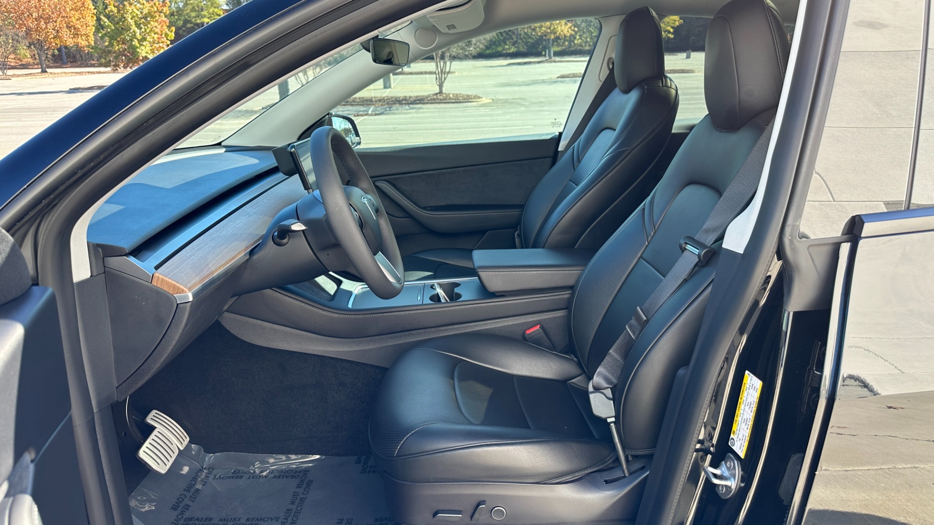 Used 2021 Tesla Model Y PERFORMANCE / AWD DUAL MOTOR / AUTOPILOT / CABON FIBER / TURBINE WHEELS for sale Sold at Formula Imports in Charlotte NC 28227 12