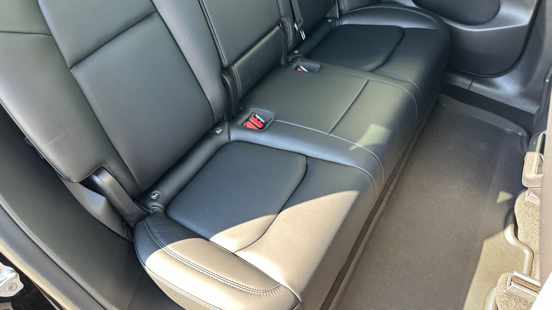 Used 2021 Tesla Model Y PERFORMANCE / AWD DUAL MOTOR / AUTOPILOT / CABON FIBER / TURBINE WHEELS for sale $61,000 at Formula Imports in Charlotte NC 28227 33