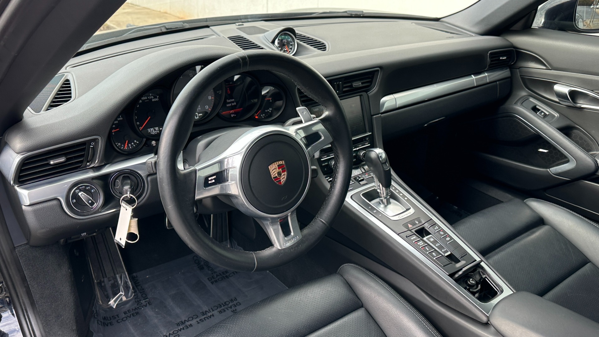 Used 2015 Porsche 911 CARRERA S / PEMIUM PACKAGE / SPORT CHRONO / BOSE / SUNROOF for sale Sold at Formula Imports in Charlotte NC 28227 11
