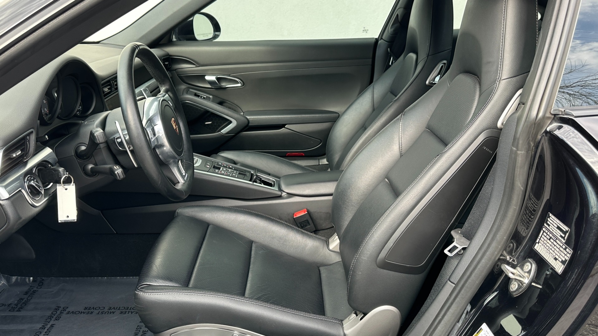 Used 2015 Porsche 911 CARRERA S / PEMIUM PACKAGE / SPORT CHRONO / BOSE / SUNROOF for sale Sold at Formula Imports in Charlotte NC 28227 12