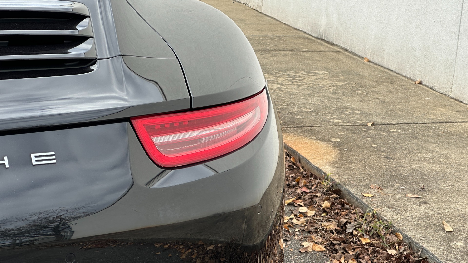 Used 2015 Porsche 911 CARRERA S / PEMIUM PACKAGE / SPORT CHRONO / BOSE / SUNROOF for sale Sold at Formula Imports in Charlotte NC 28227 25