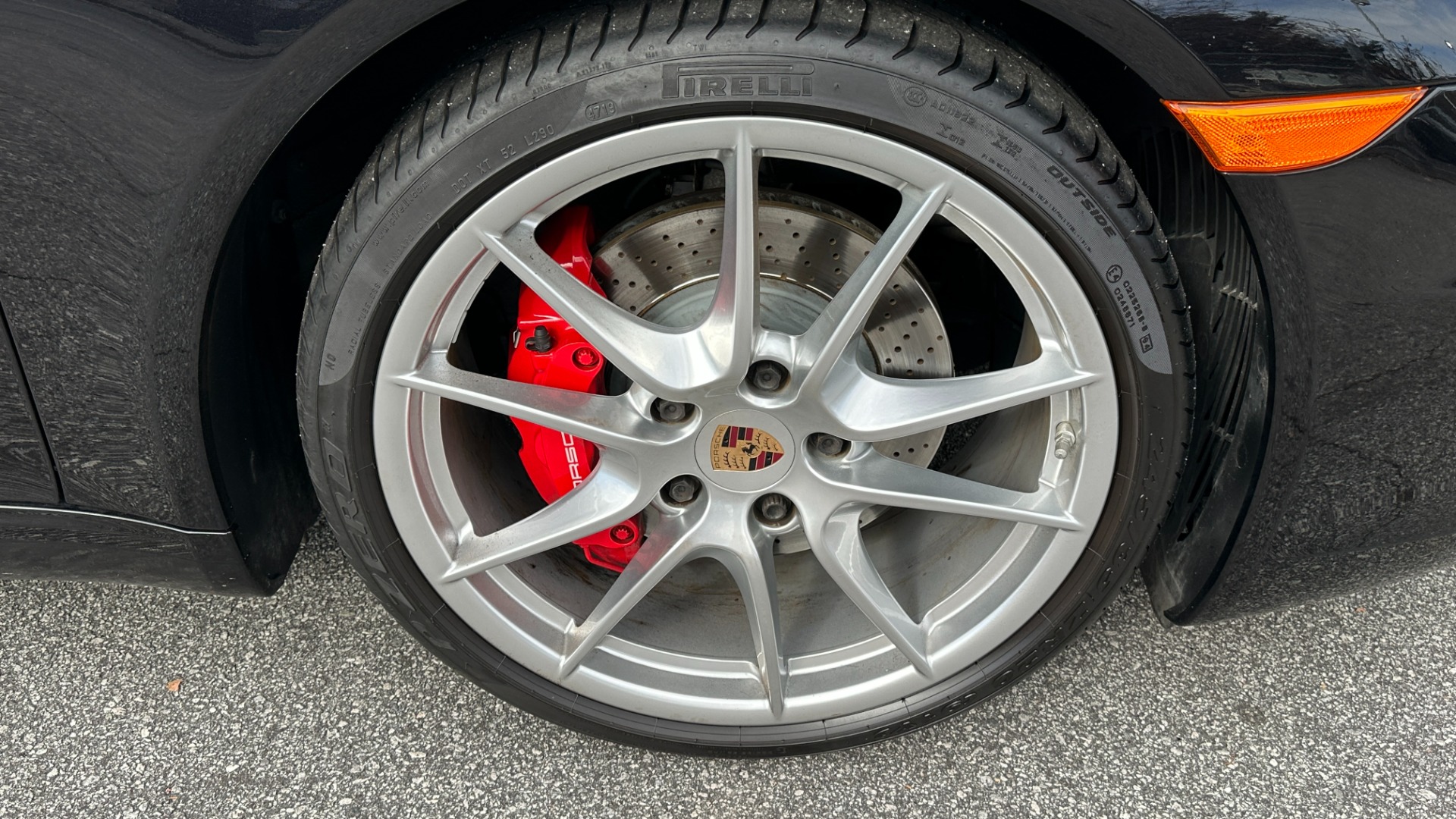 Used 2015 Porsche 911 CARRERA S / PEMIUM PACKAGE / SPORT CHRONO / BOSE / SUNROOF for sale Sold at Formula Imports in Charlotte NC 28227 31