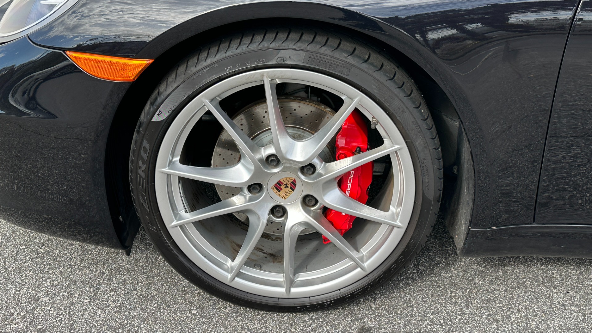 Used 2015 Porsche 911 CARRERA S / PEMIUM PACKAGE / SPORT CHRONO / BOSE / SUNROOF for sale Sold at Formula Imports in Charlotte NC 28227 33