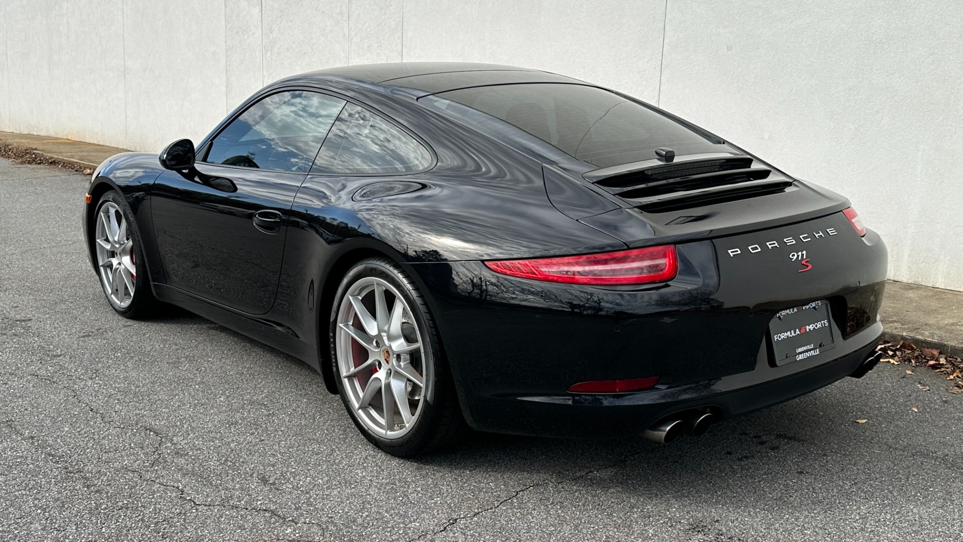 Used 2015 Porsche 911 CARRERA S / PEMIUM PACKAGE / SPORT CHRONO / BOSE / SUNROOF for sale Sold at Formula Imports in Charlotte NC 28227 4