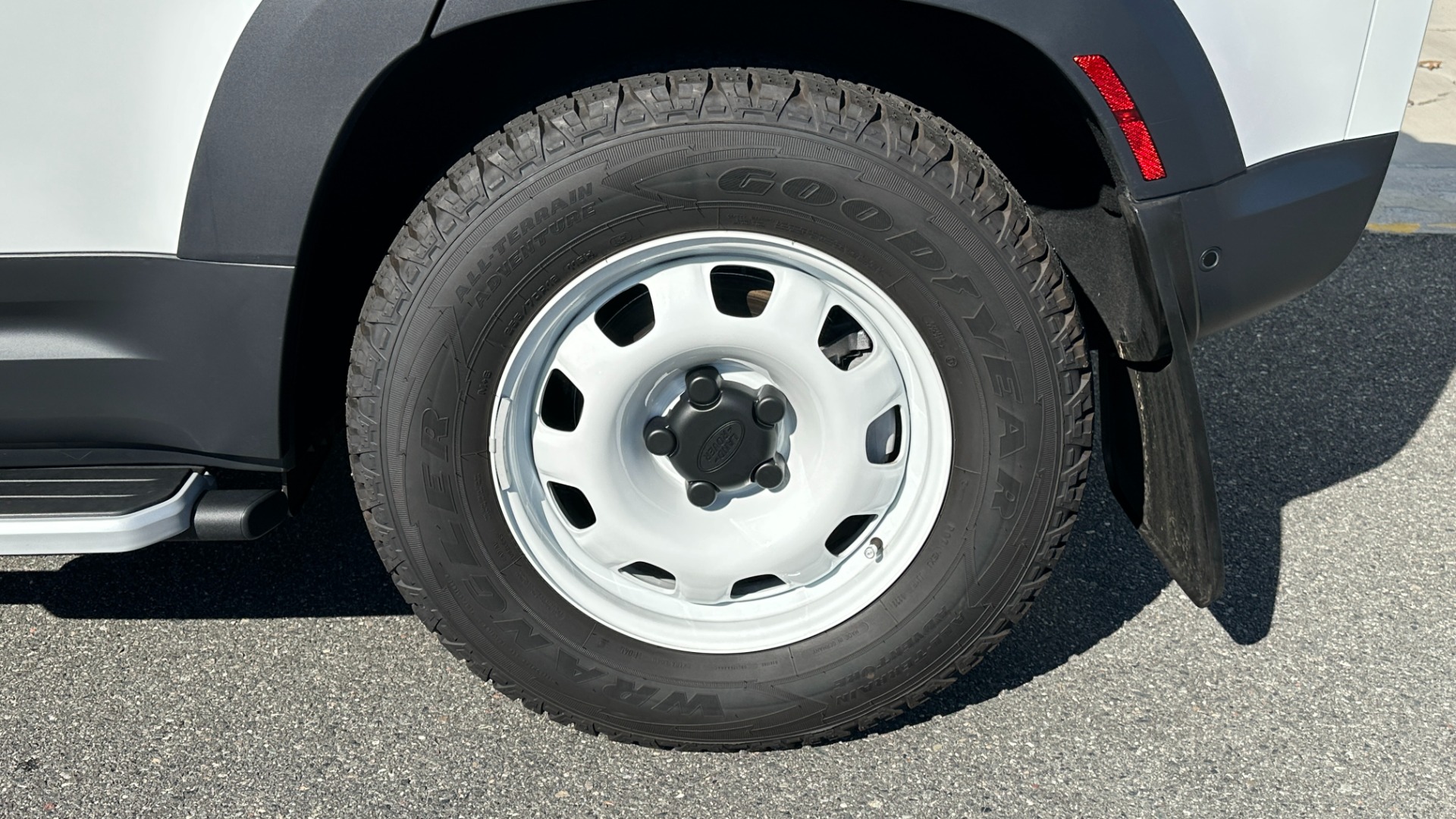 Used 2023 Land Rover Defender S / 30TH ANNIVERSARY EDITION / AIR SUSPENSION / TOWING / OFFROAD PACKAGE for sale Sold at Formula Imports in Charlotte NC 28227 50