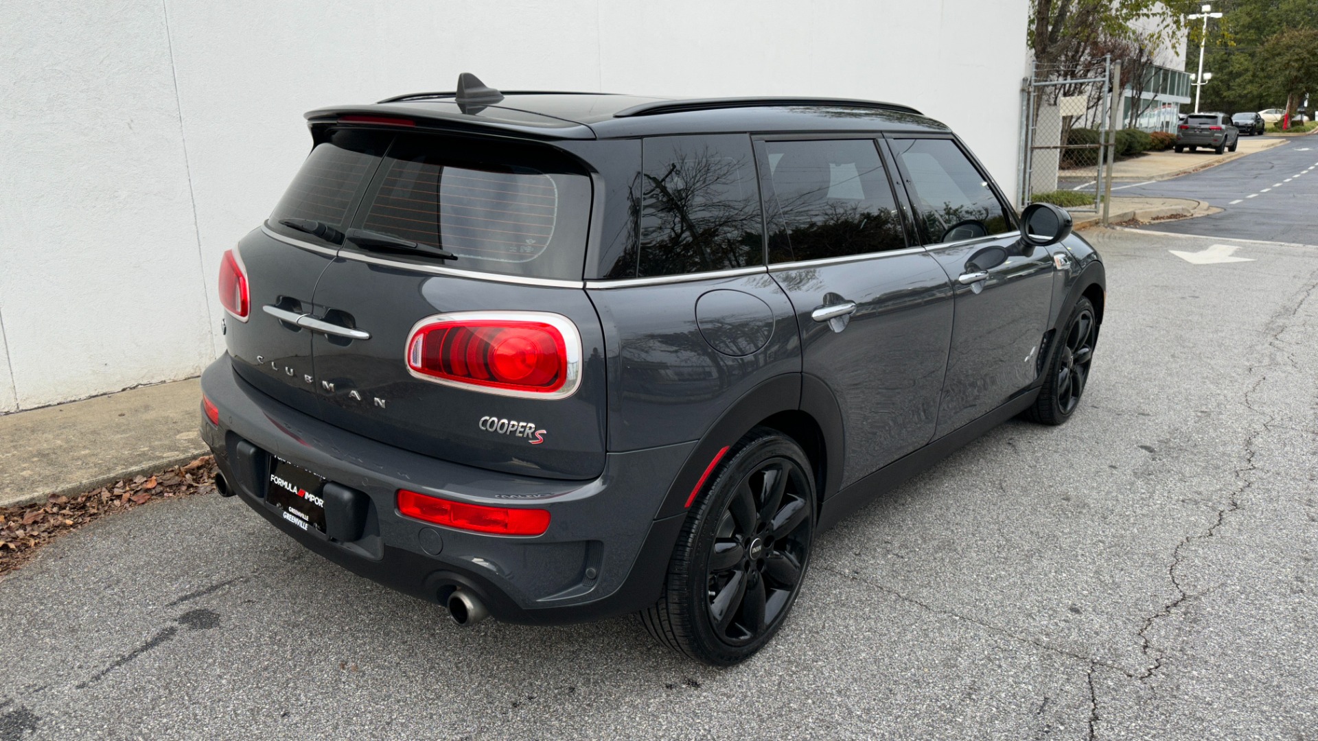 Used 2017 MINI Clubman Cooper S / FULLY LOADED / JOHN COOPER WORKS / HEADS UP / PREMIUM / COLD WEA for sale $24,995 at Formula Imports in Charlotte NC 28227 5