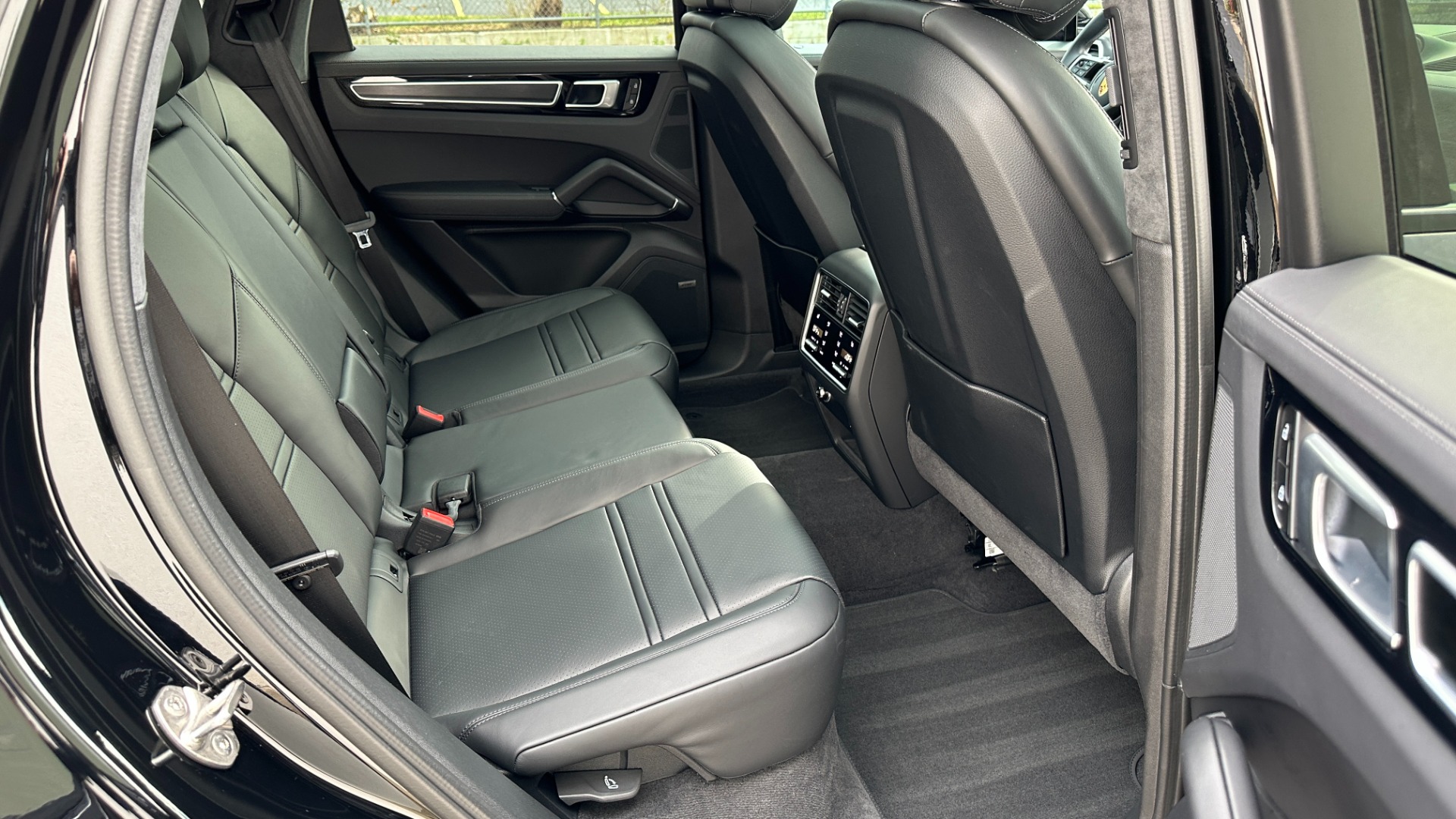Used 2022 Porsche Cayenne GTS / COUPE / PAINT PROTECTION / PREMIUM PACKAGE PLUS for sale Sold at Formula Imports in Charlotte NC 28227 27