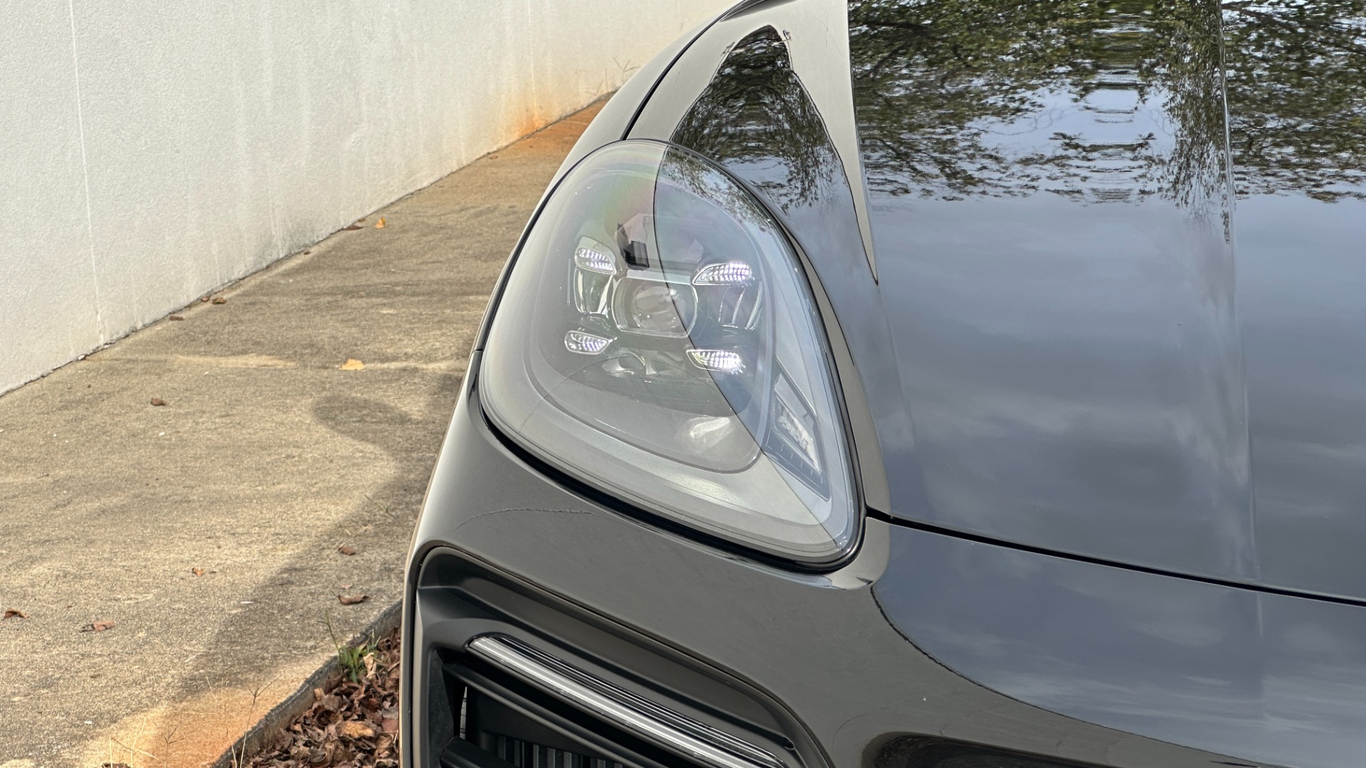 Used 2022 Porsche Cayenne GTS / COUPE / PAINT PROTECTION / PREMIUM PACKAGE PLUS for sale Sold at Formula Imports in Charlotte NC 28227 38