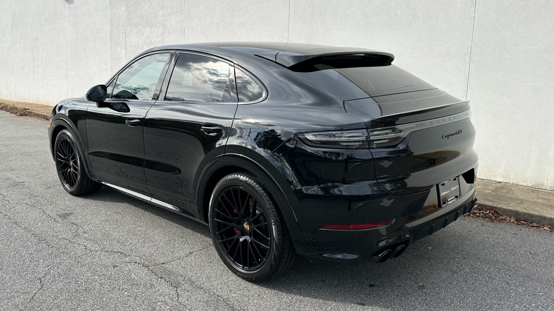Used 2022 Porsche Cayenne GTS / COUPE / PAINT PROTECTION / PREMIUM PACKAGE PLUS for sale Sold at Formula Imports in Charlotte NC 28227 4