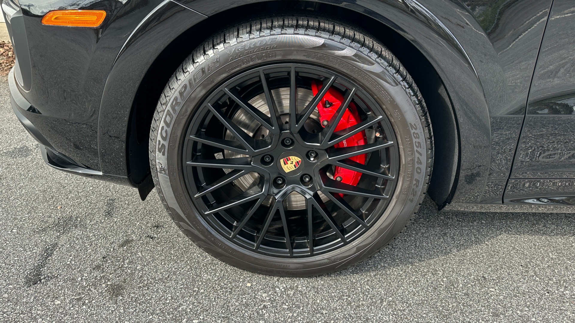 Used 2022 Porsche Cayenne GTS / COUPE / PAINT PROTECTION / PREMIUM PACKAGE PLUS for sale Sold at Formula Imports in Charlotte NC 28227 40