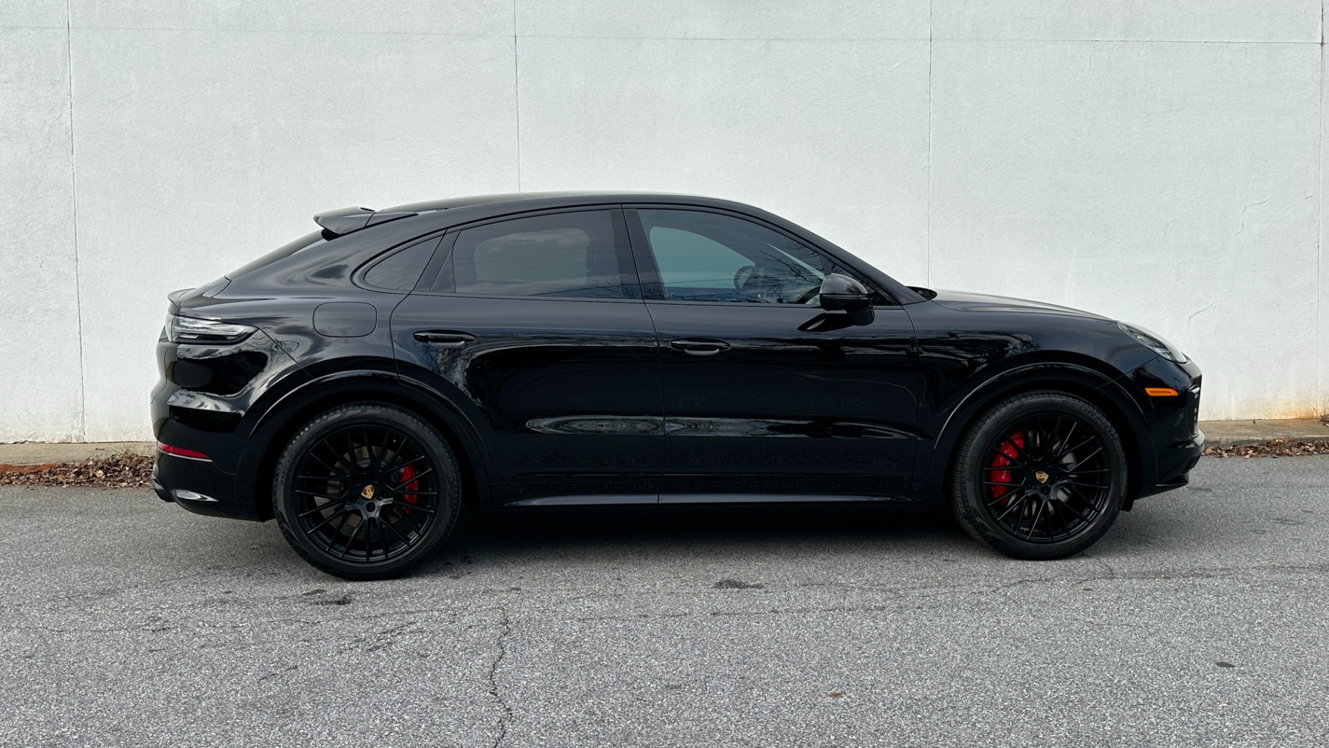 Used 2022 Porsche Cayenne GTS / COUPE / PAINT PROTECTION / PREMIUM PACKAGE PLUS for sale Sold at Formula Imports in Charlotte NC 28227 6