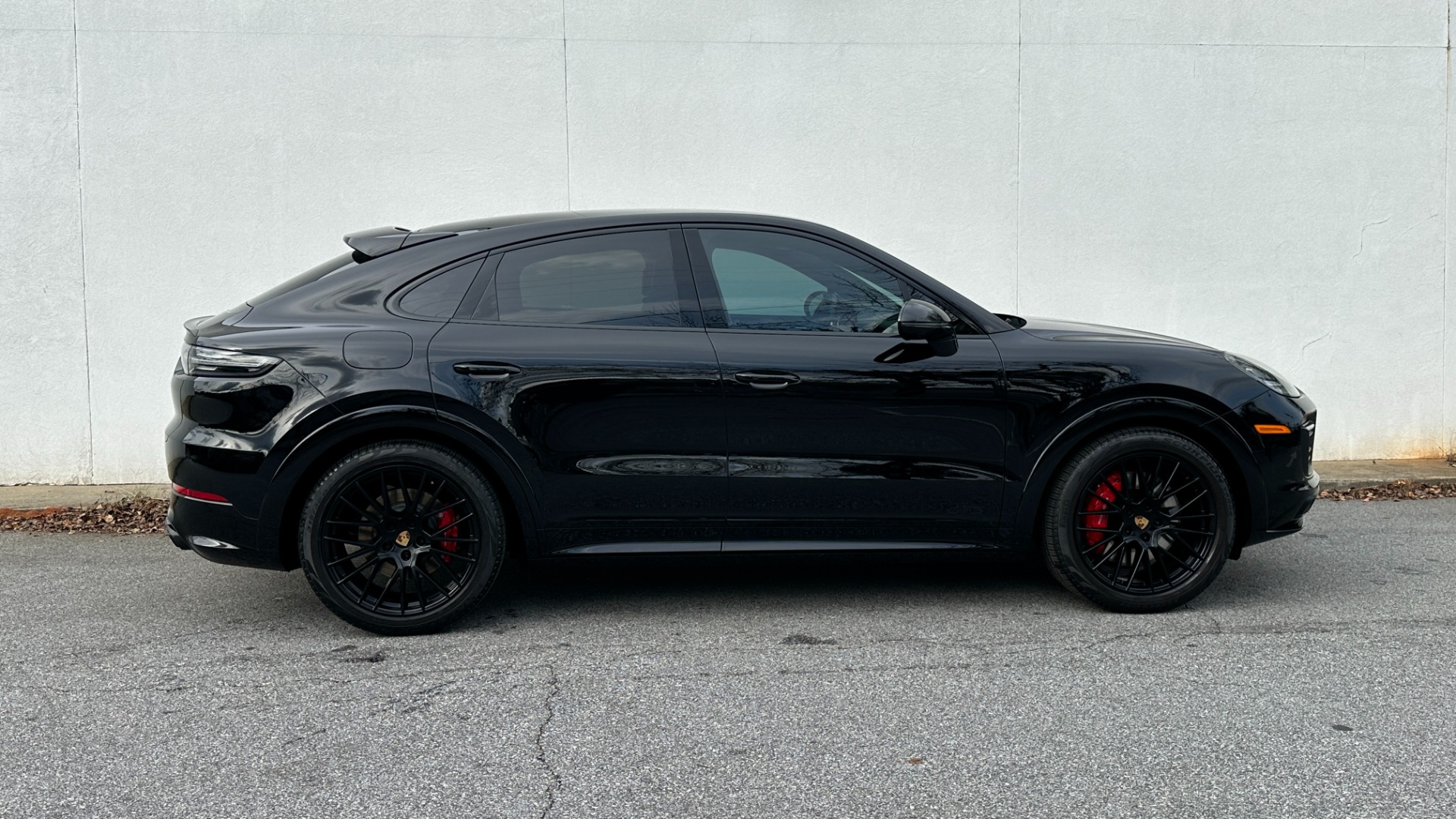 Used 2022 Porsche Cayenne GTS / COUPE / PAINT PROTECTION / PREMIUM PACKAGE PLUS for sale $133,495 at Formula Imports in Charlotte NC 28227 6