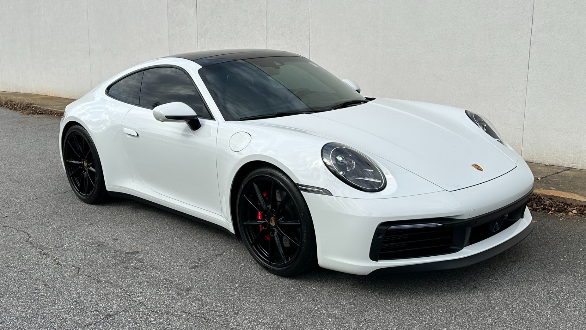 Used 2021 Porsche 911 CARRERA S / PREMIUM PACKAGE / FRONT AXLE LIFT / GLOSS BLACKOUT / INNODRIVE  for sale $155,995 at Formula Imports in Charlotte NC 28227 5