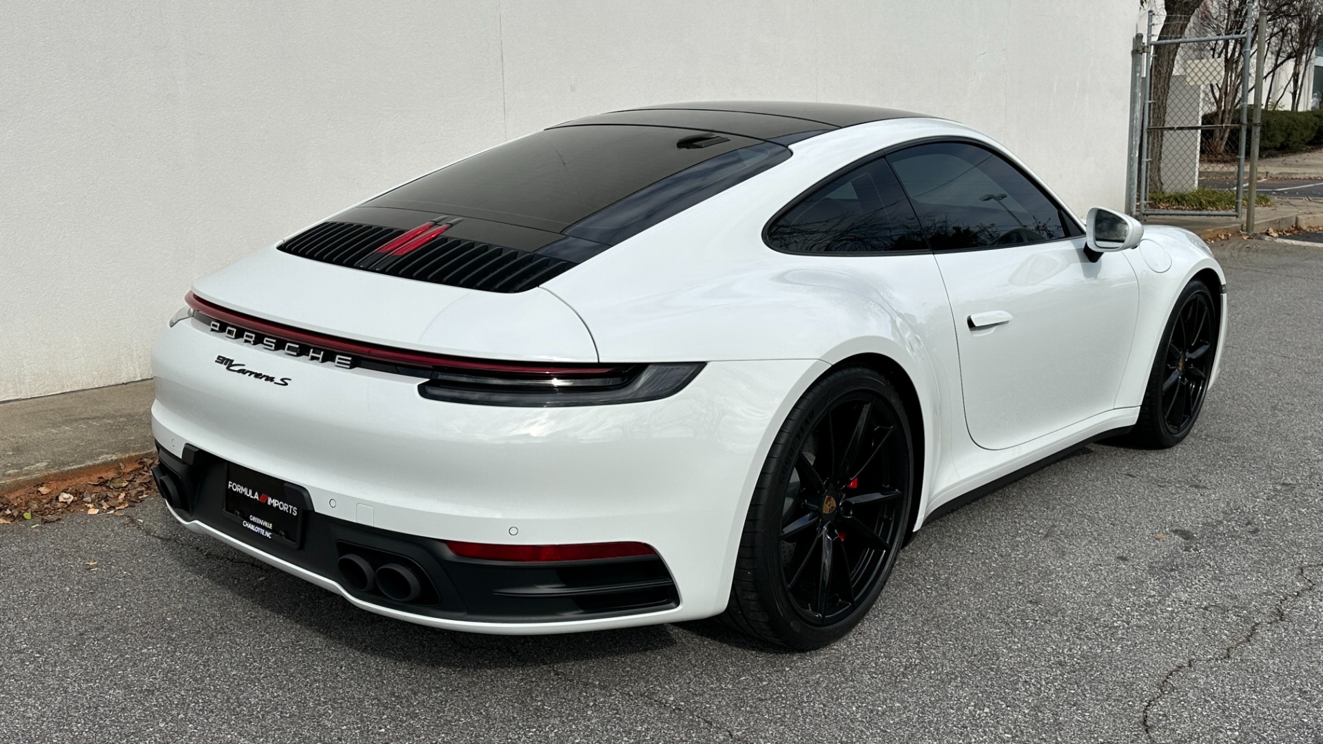 Used 2021 Porsche 911 CARRERA S / PREMIUM PACKAGE / FRONT AXLE LIFT / GLOSS BLACKOUT / INNODRIVE  for sale $155,995 at Formula Imports in Charlotte NC 28227 7