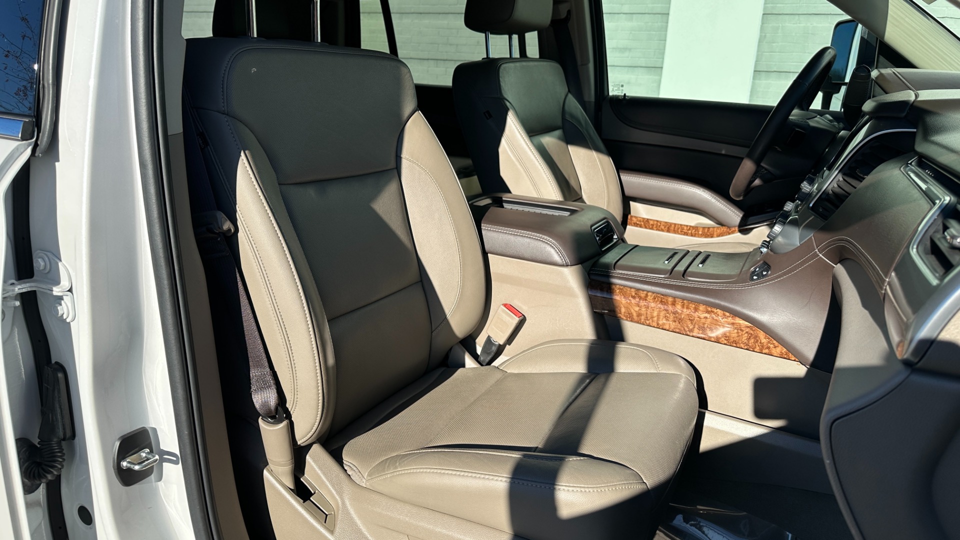 Used 2017 Chevrolet Tahoe PREMIER / LEATHER / DVD / 3RD ROW / NAVIGATION for sale $34,595 at Formula Imports in Charlotte NC 28227 22