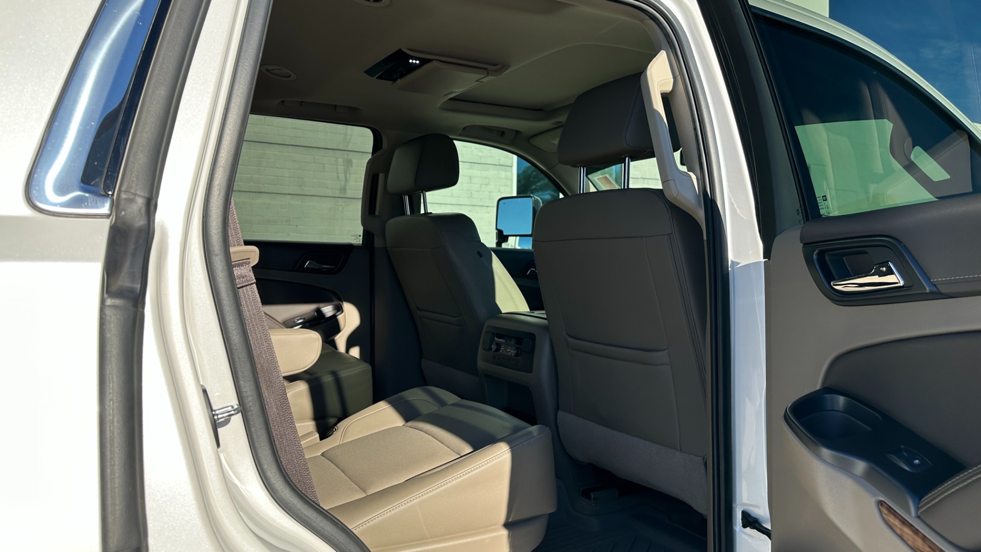 Used 2017 Chevrolet Tahoe PREMIER / LEATHER / DVD / 3RD ROW / NAVIGATION for sale $34,595 at Formula Imports in Charlotte NC 28227 28