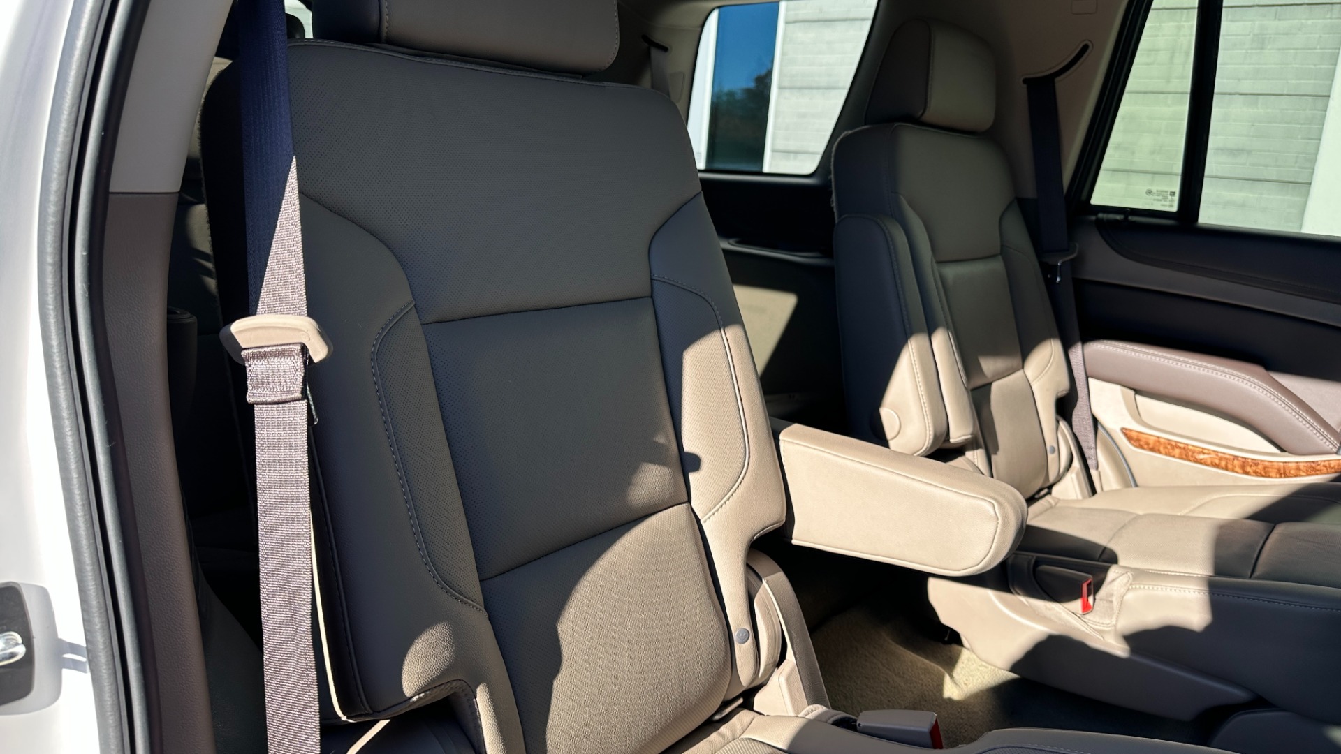 Used 2017 Chevrolet Tahoe PREMIER / LEATHER / DVD / 3RD ROW / NAVIGATION for sale $34,595 at Formula Imports in Charlotte NC 28227 29