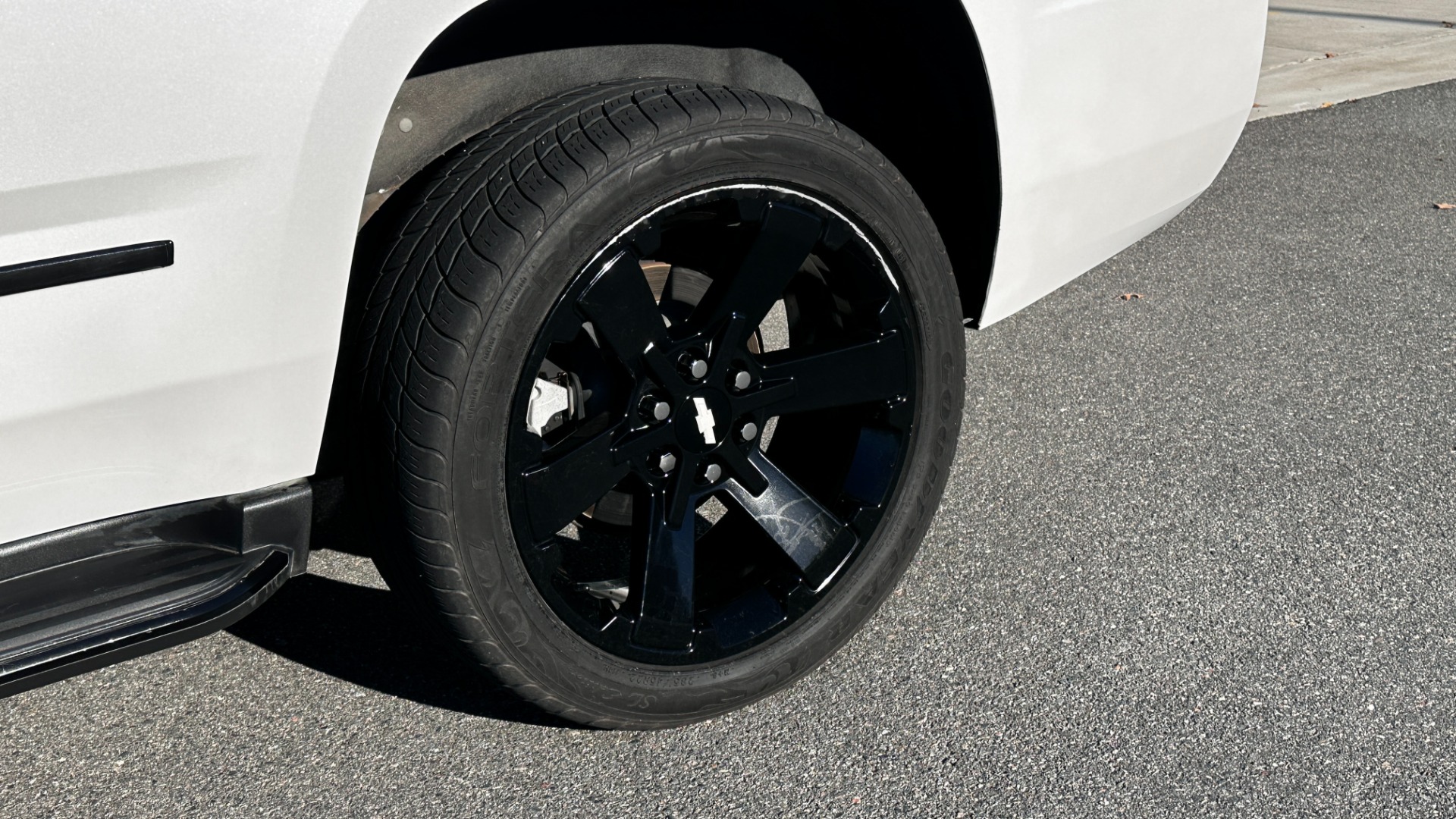 Used 2017 Chevrolet Tahoe PREMIER / LEATHER / DVD / 3RD ROW / NAVIGATION for sale $34,595 at Formula Imports in Charlotte NC 28227 52