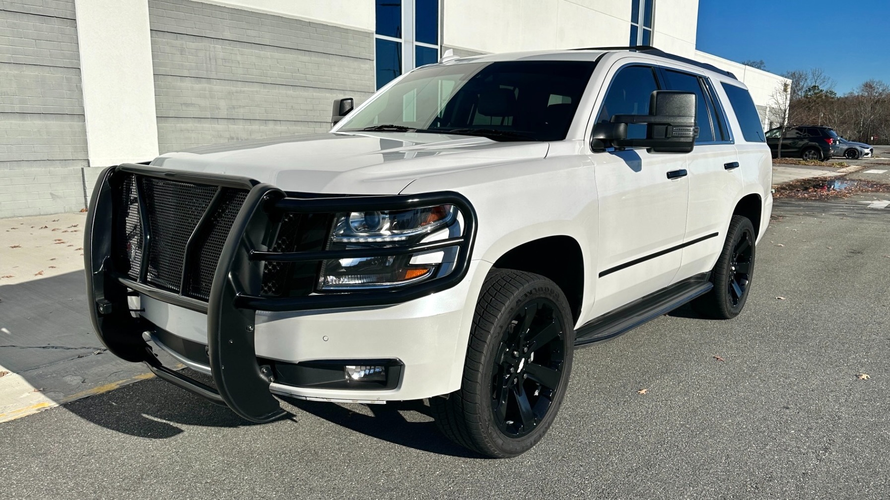 Used 2017 Chevrolet Tahoe PREMIER / LEATHER / DVD / 3RD ROW / NAVIGATION for sale $34,595 at Formula Imports in Charlotte NC 28227 1