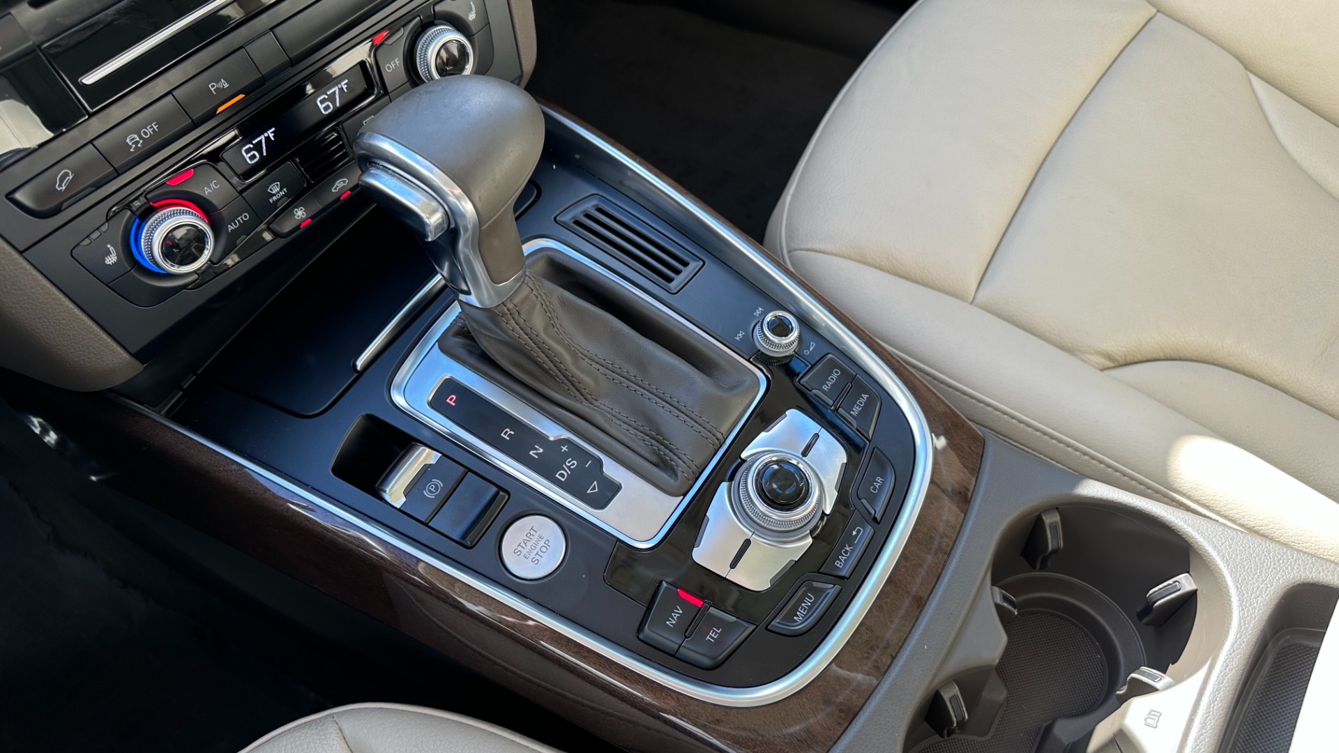 Used 2017 Audi Q5 PREMIUM PLUS / LEATHER / TECH PACKAGE / SUNROOF for sale $24,995 at Formula Imports in Charlotte NC 28227 17