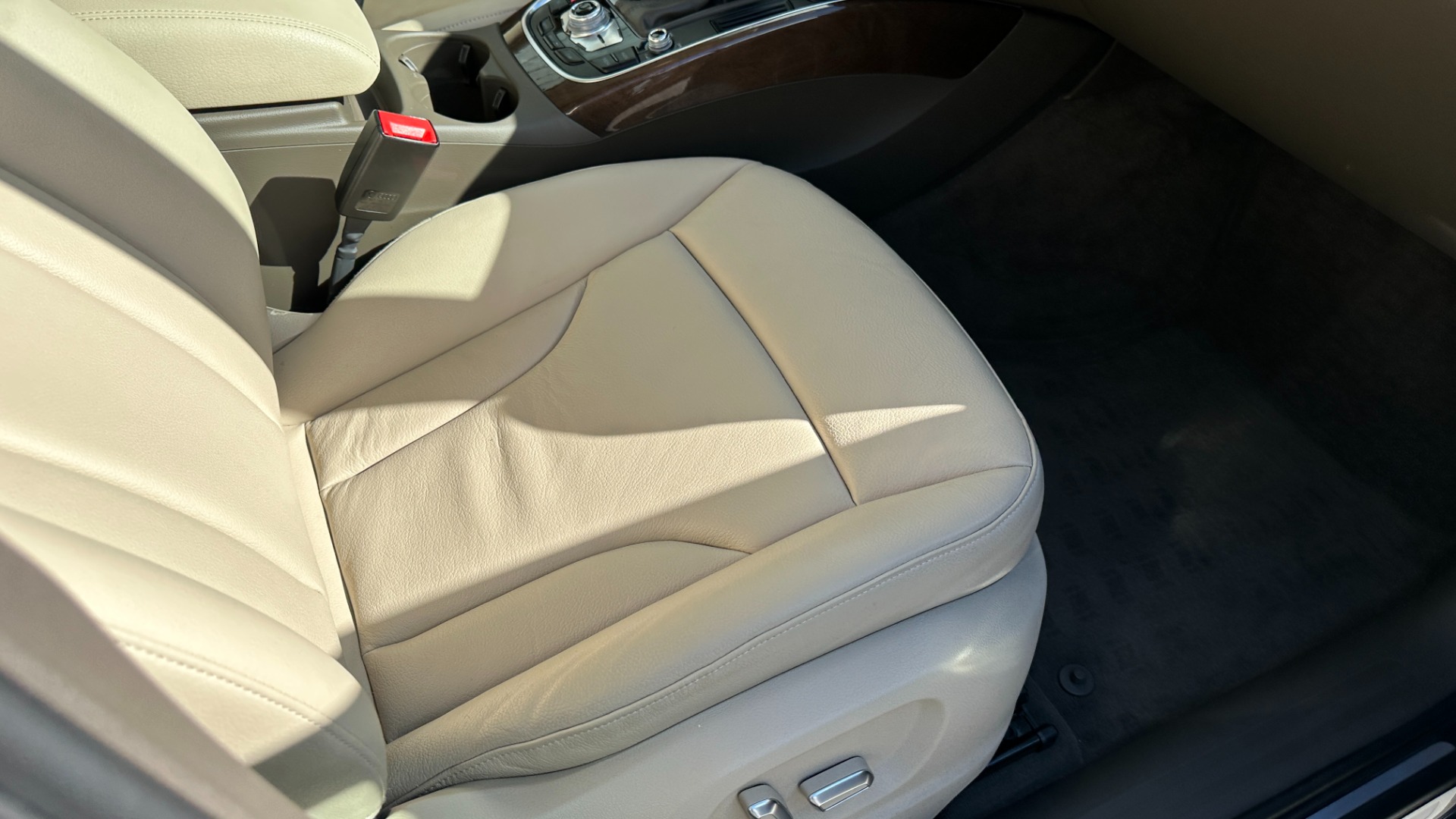 Used 2017 Audi Q5 PREMIUM PLUS / LEATHER / TECH PACKAGE / SUNROOF for sale $24,995 at Formula Imports in Charlotte NC 28227 31