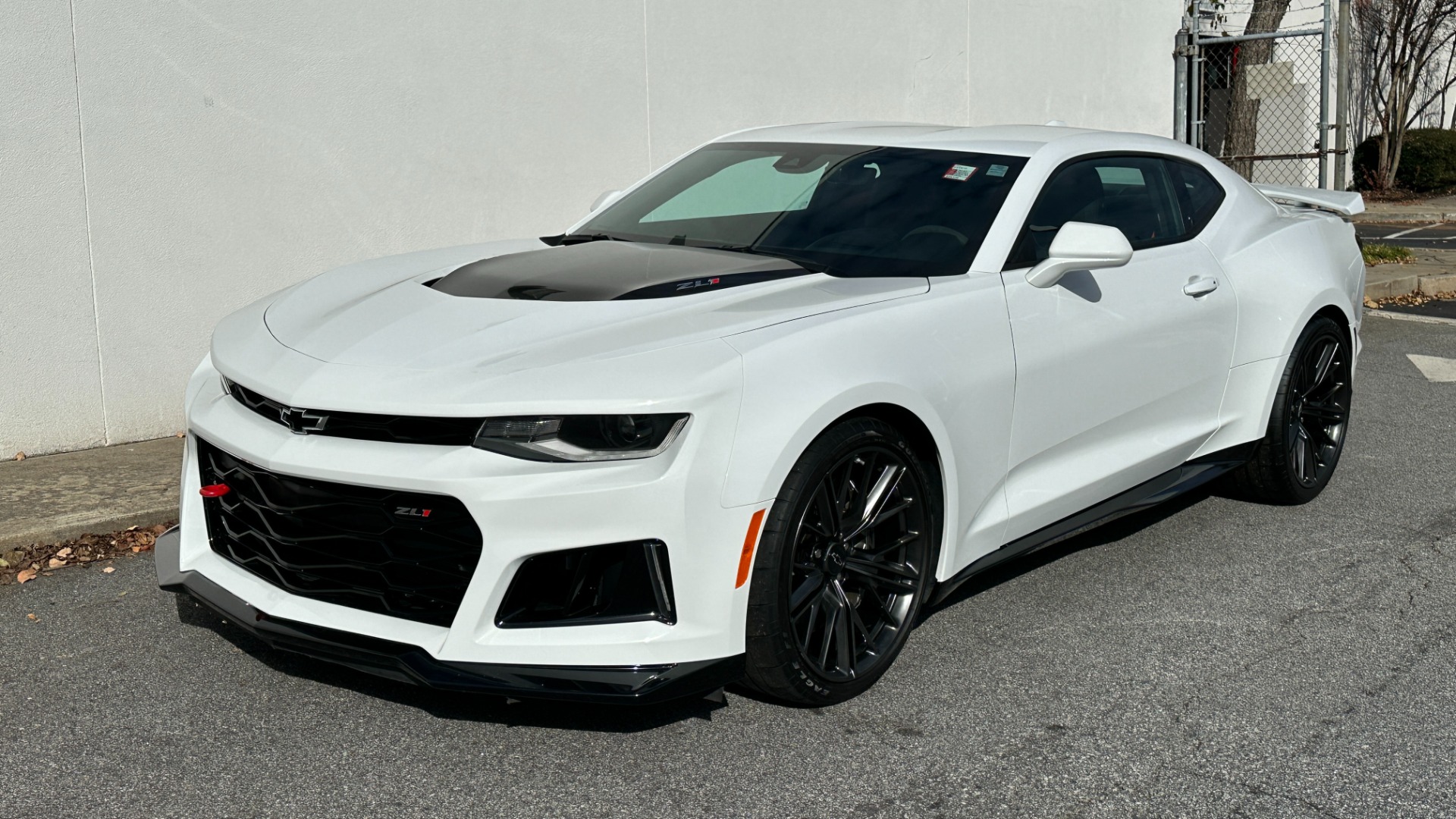 Used 2020 Chevrolet Camaro ZL1 / SUPERCHARGED / CARBON FIBER / RED SEAT BELTS / RECARO SEATING / 10SPD for sale $66,995 at Formula Imports in Charlotte NC 28227 2