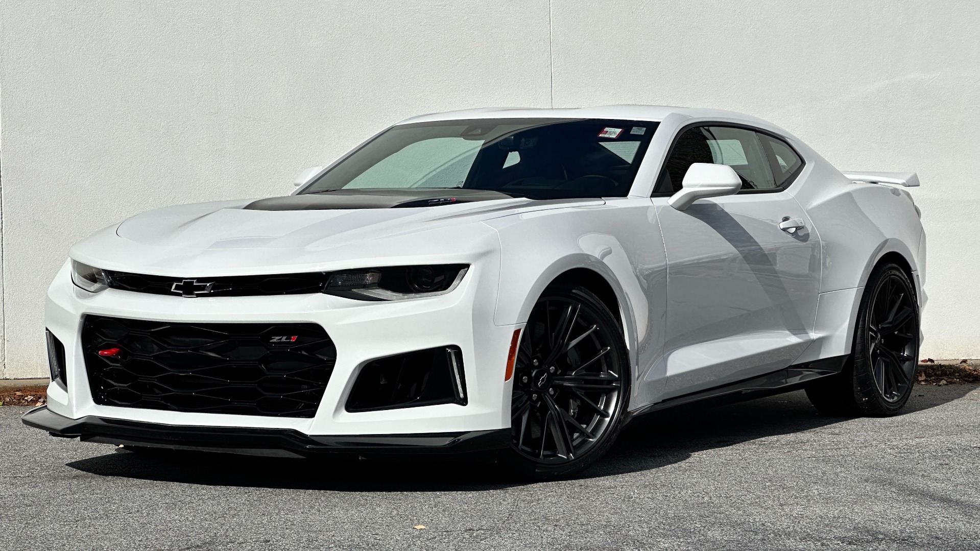 Used 2020 Chevrolet Camaro ZL1 / SUPERCHARGED / CARBON FIBER / RED SEAT BELTS / RECARO SEATING / 10SPD for sale $66,995 at Formula Imports in Charlotte NC 28227 1