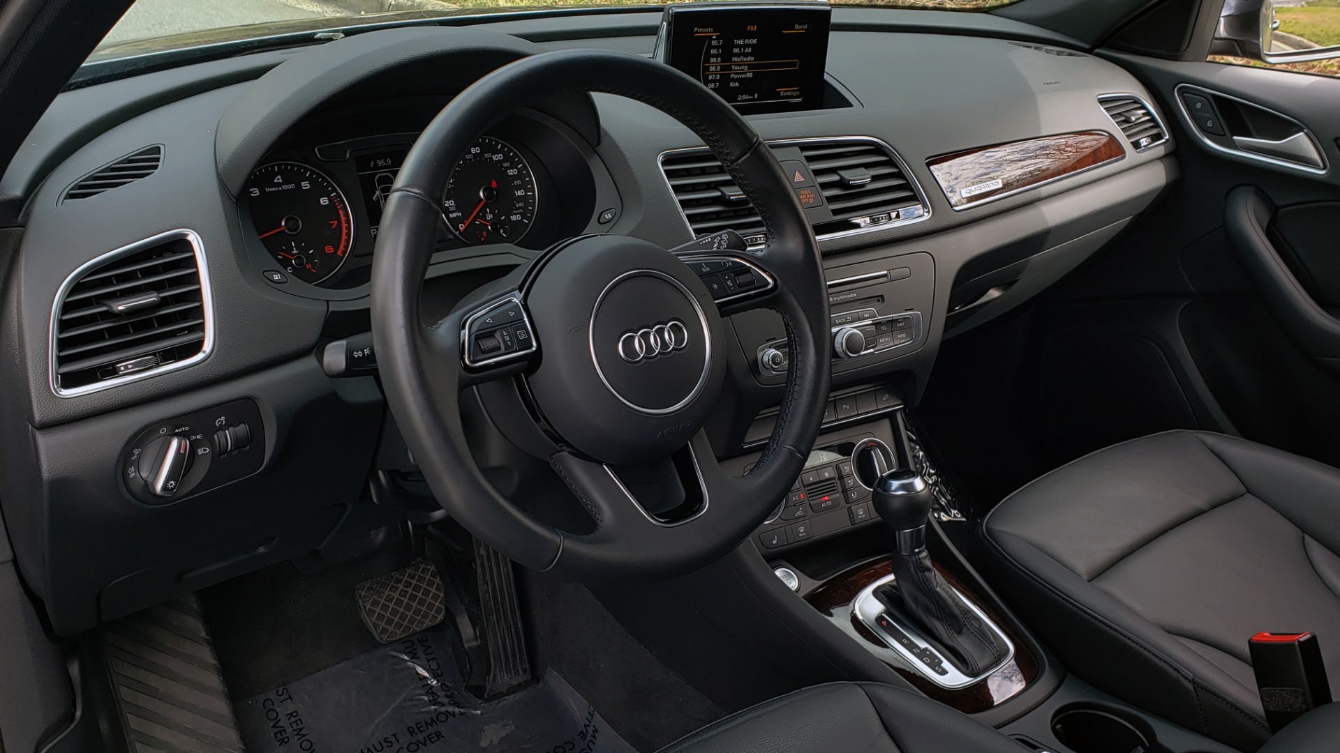 Used 2018 Audi Q3 2.0T PREMIUM PLUS / AWD / PANO-ROOF / REARVIEW for sale Sold at Formula Imports in Charlotte NC 28227 37