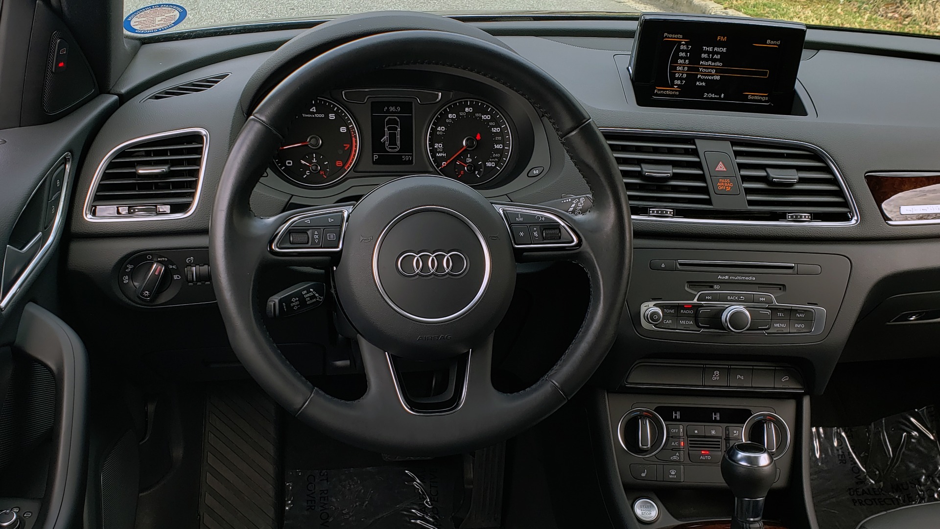 Used 2018 Audi Q3 2.0T PREMIUM PLUS / AWD / PANO-ROOF / REARVIEW for sale Sold at Formula Imports in Charlotte NC 28227 39