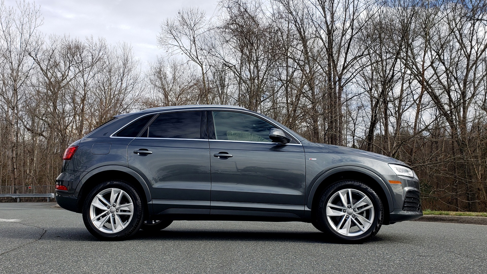 Used 2018 Audi Q3 2.0T PREMIUM PLUS / AWD / PANO-ROOF / REARVIEW for sale Sold at Formula Imports in Charlotte NC 28227 5