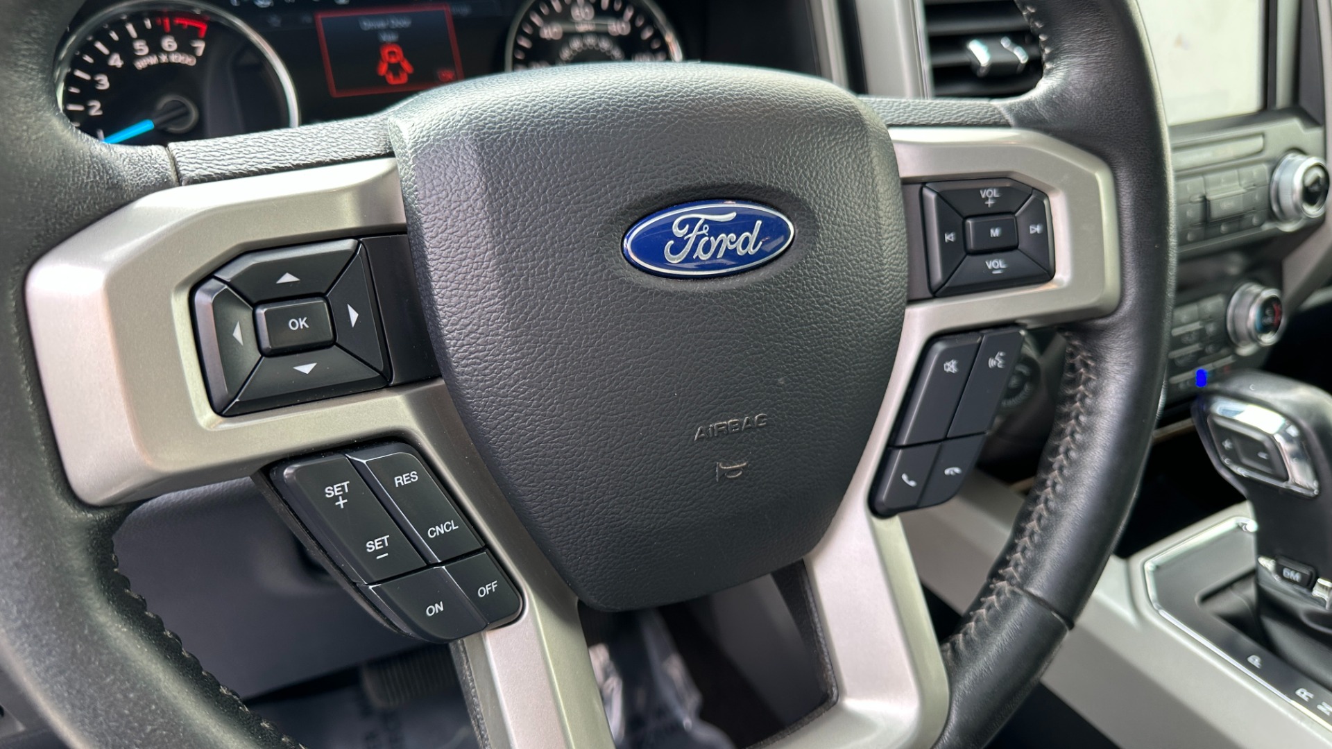 Used 2020 Ford F-150 LARIAT / 3.5L ECOBOOST / FX4 OFFROAD / 20IN WHEELS / PANORAMIC ROOF for sale $45,995 at Formula Imports in Charlotte NC 28227 17