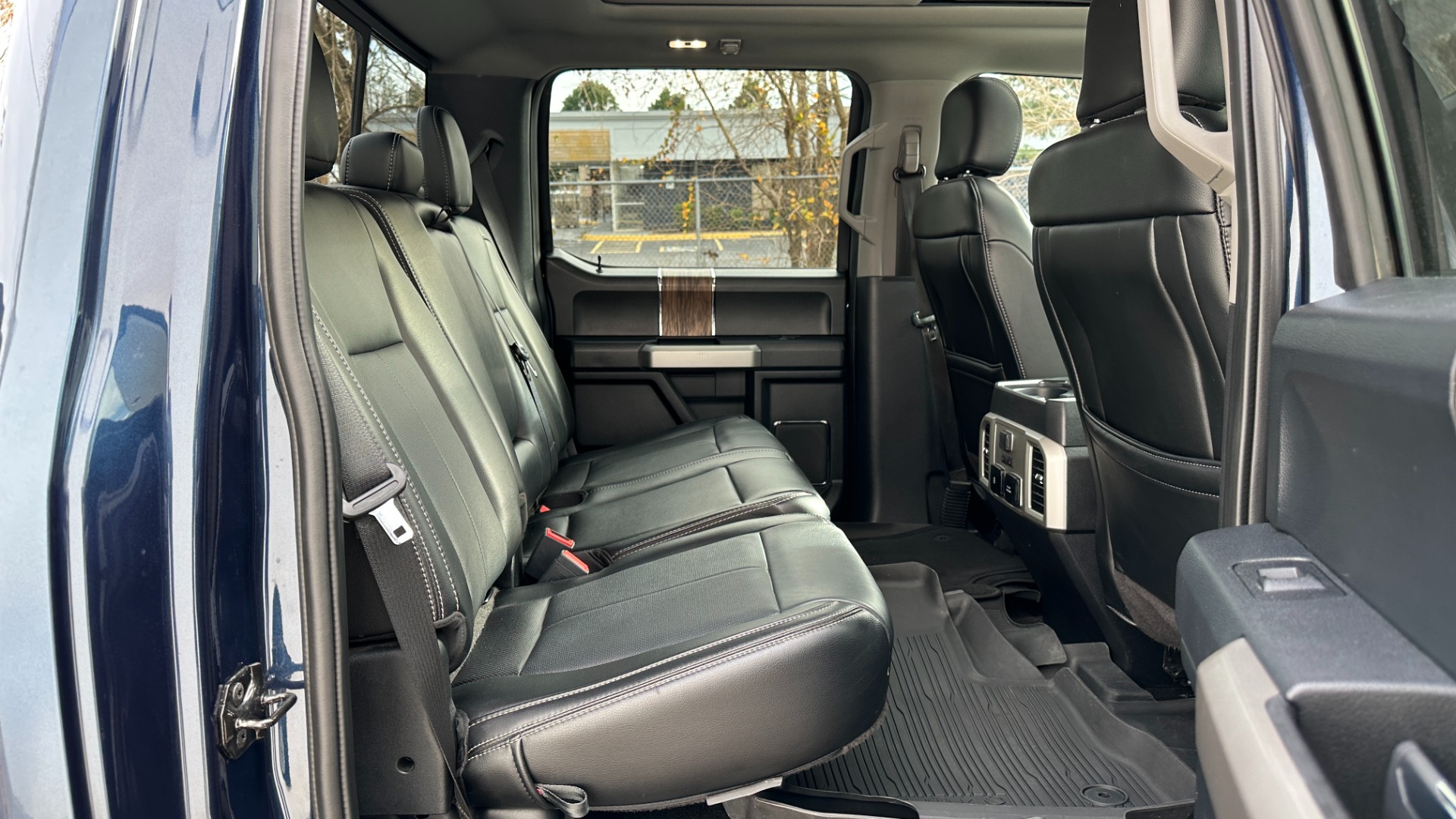 Used 2020 Ford F-150 LARIAT / 3.5L ECOBOOST / FX4 OFFROAD / 20IN WHEELS / PANORAMIC ROOF for sale $45,995 at Formula Imports in Charlotte NC 28227 30