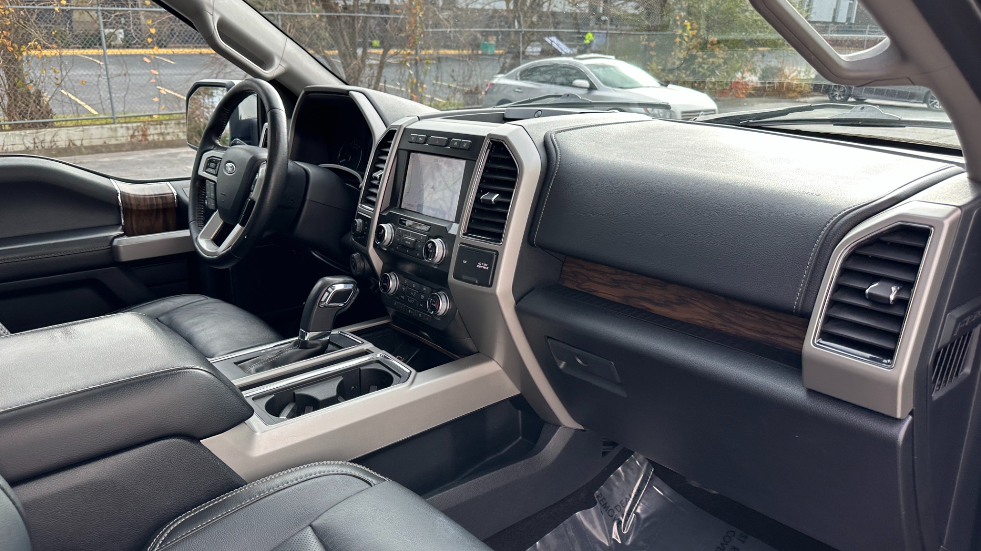 Used 2020 Ford F-150 LARIAT / 3.5L ECOBOOST / FX4 OFFROAD / 20IN WHEELS / PANORAMIC ROOF for sale $45,995 at Formula Imports in Charlotte NC 28227 34