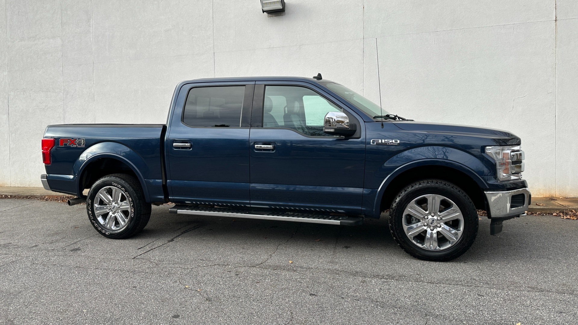 Used 2020 Ford F-150 LARIAT / 3.5L ECOBOOST / FX4 OFFROAD / 20IN WHEELS / PANORAMIC ROOF for sale $45,995 at Formula Imports in Charlotte NC 28227 6