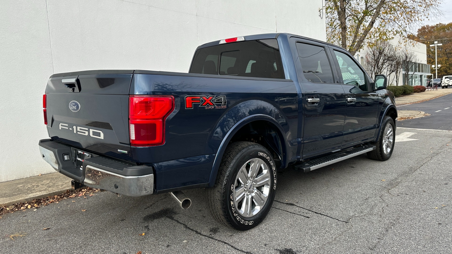 Used 2020 Ford F-150 LARIAT / 3.5L ECOBOOST / FX4 OFFROAD / 20IN WHEELS / PANORAMIC ROOF for sale $45,995 at Formula Imports in Charlotte NC 28227 7