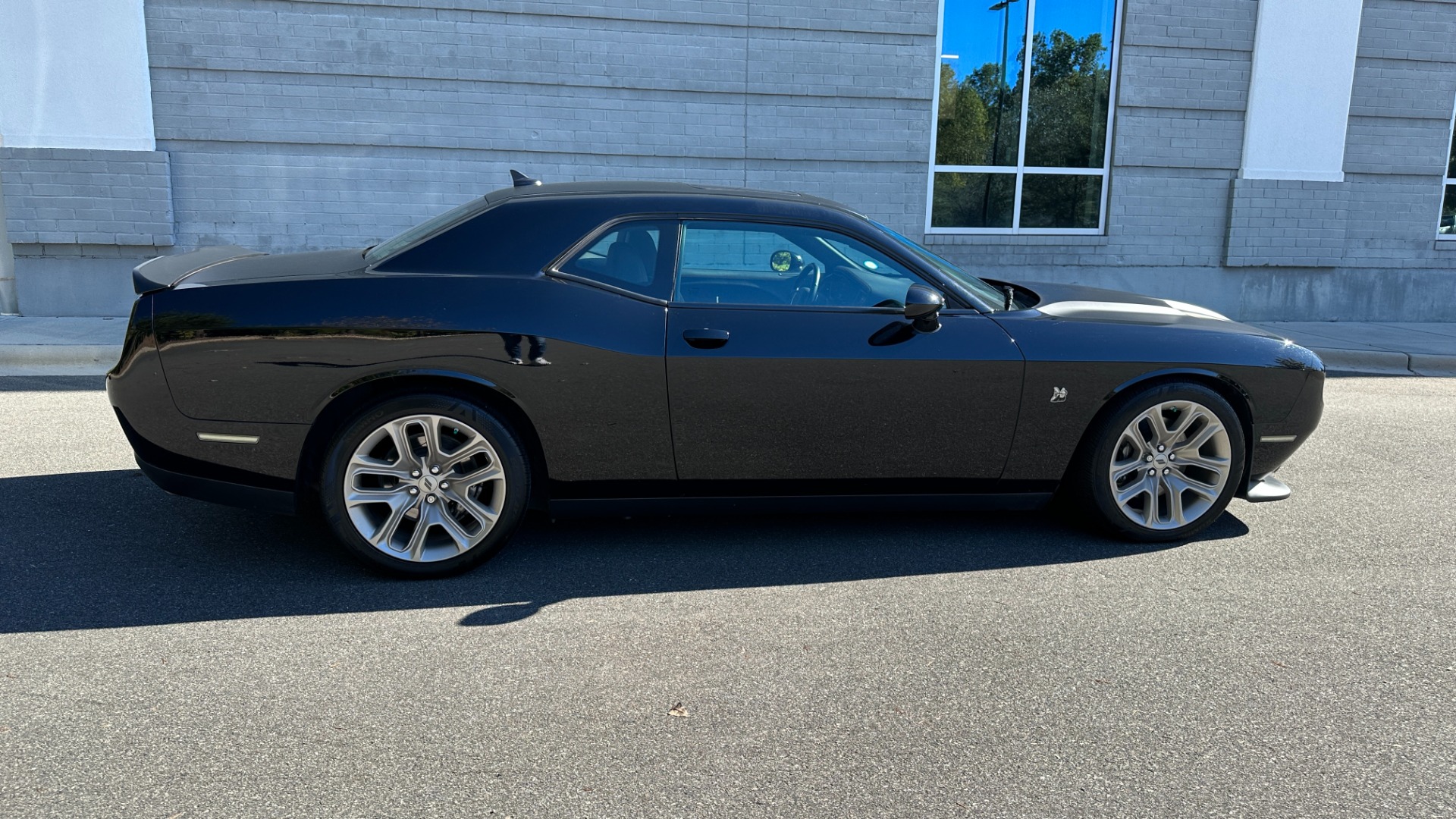 Used 2020 Dodge Challenger R/T Scat Pack / 50YR EDITION / SUNROOF / 6.4L SRT HEMI V8 for sale $38,000 at Formula Imports in Charlotte NC 28227 6
