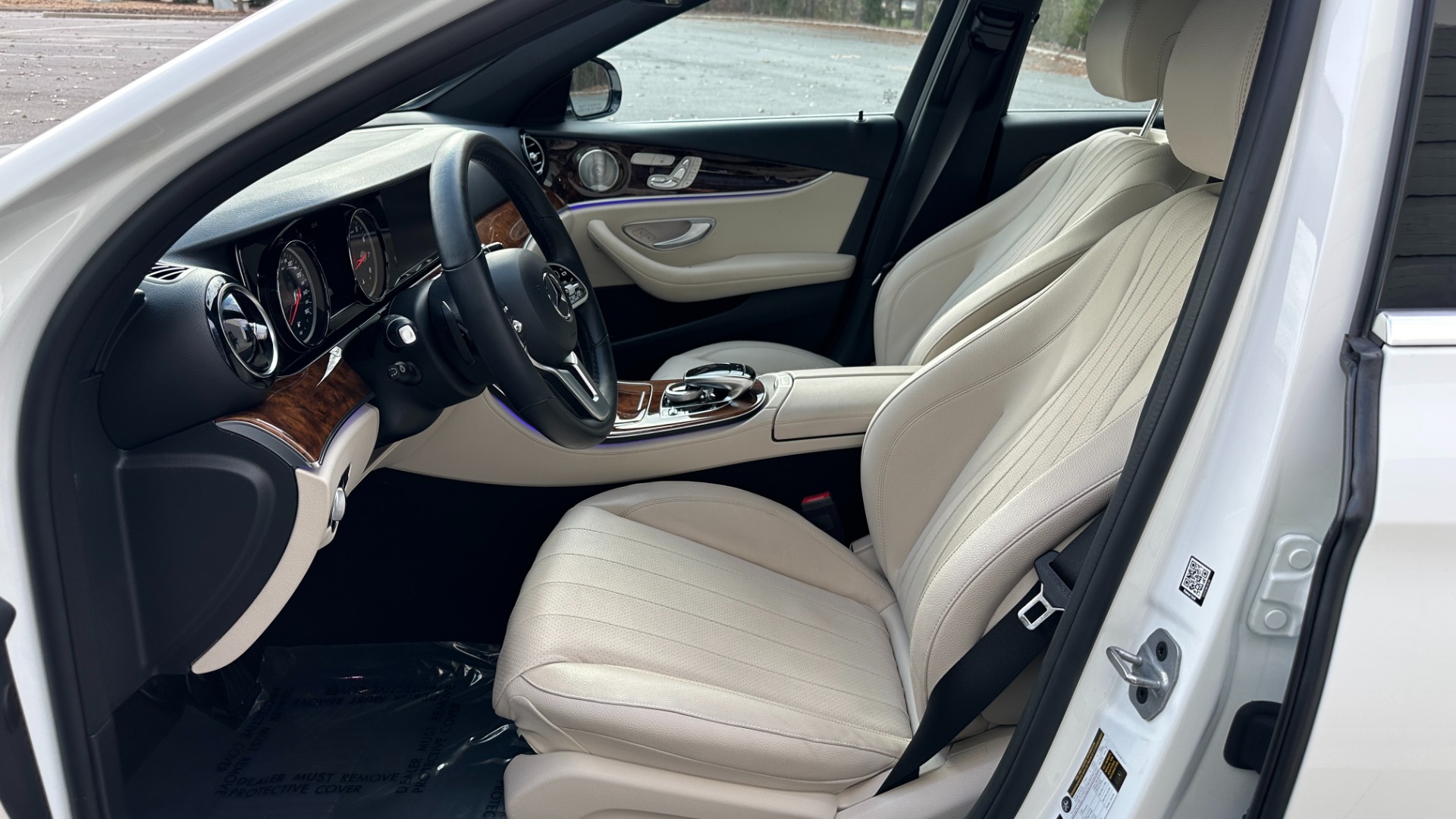 Used 2019 Mercedes-Benz E-Class E300 / PREMIUM PACKAGE / BLIND SPOT / BURMESTER SOUND / HEATED STEERING for sale Sold at Formula Imports in Charlotte NC 28227 11