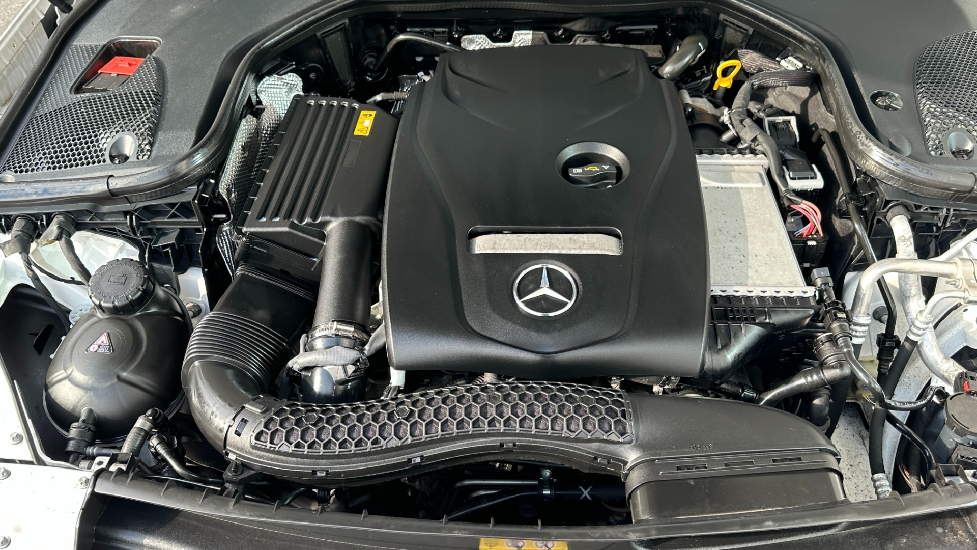 Used 2019 Mercedes-Benz E-Class E300 / PREMIUM PACKAGE / BLIND SPOT / BURMESTER SOUND / HEATED STEERING for sale $35,400 at Formula Imports in Charlotte NC 28227 36