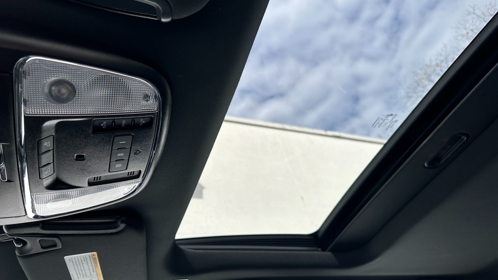 Used 2020 Dodge Charger SCATPACK / PLUS GROUP / POWER SUNROOF / BLIND SPOT / VENTILATED SEATING for sale Sold at Formula Imports in Charlotte NC 28227 34