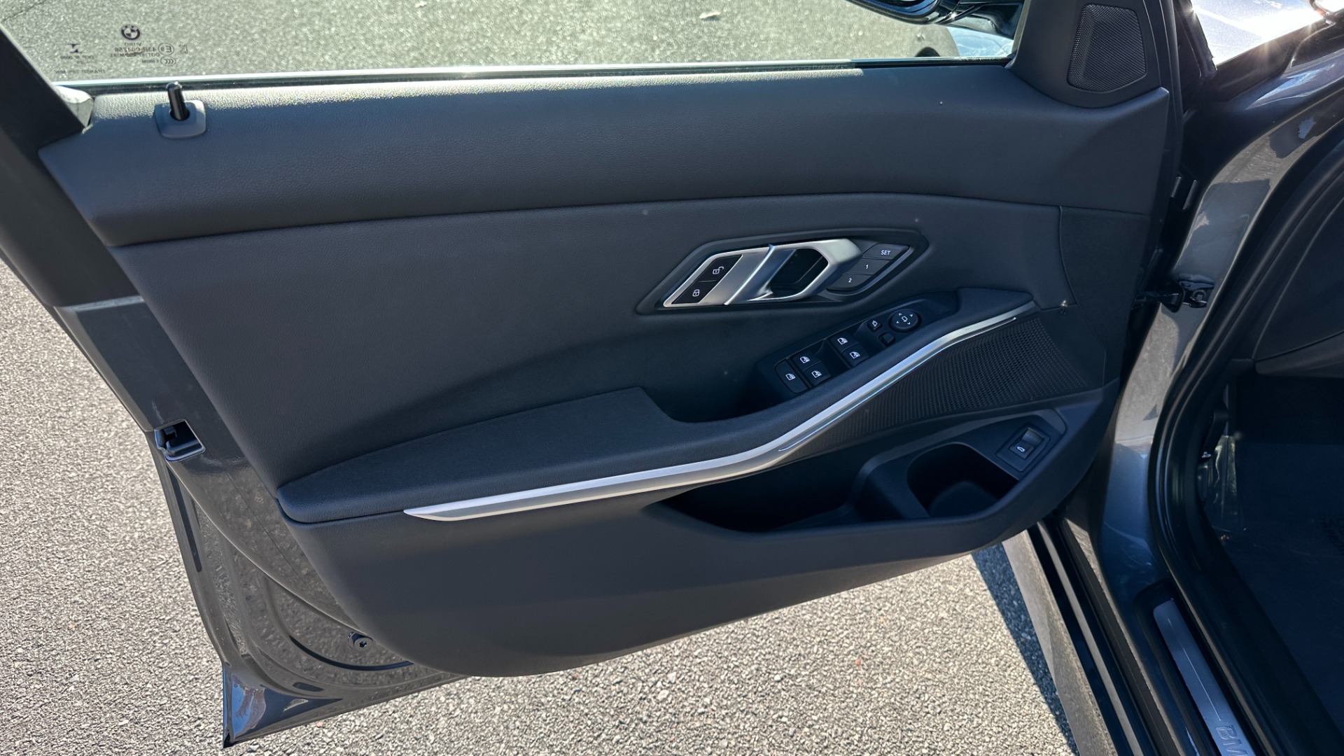 Used 2020 BMW 3 Series 330i xDRIVE / CONVENIENCE / HEATED SEATS / AMBIENT LIGHTING / REMOTE START for sale $35,995 at Formula Imports in Charlotte NC 28227 10