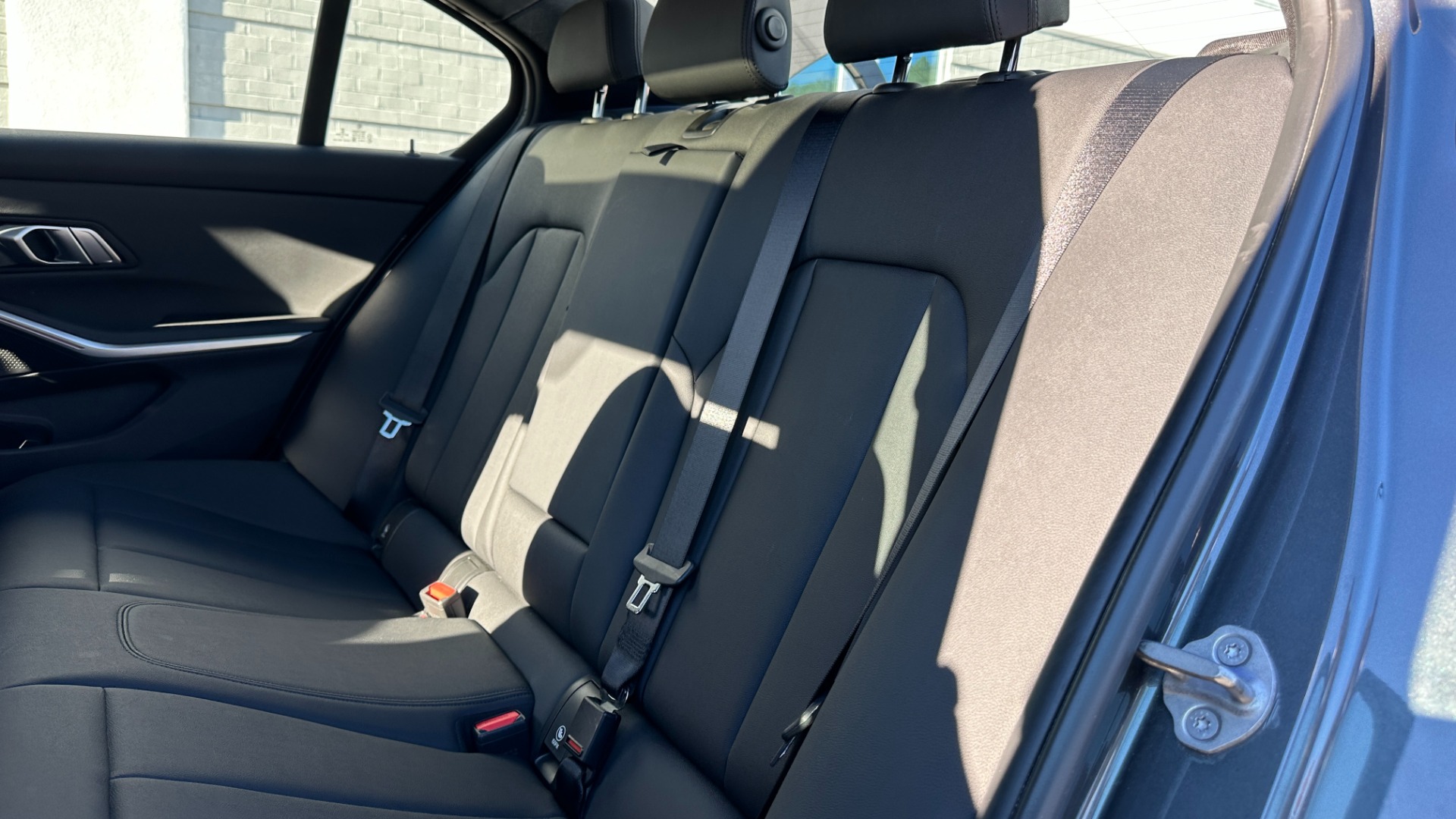 Used 2020 BMW 3 Series 330i xDRIVE / CONVENIENCE / HEATED SEATS / AMBIENT LIGHTING / REMOTE START for sale $35,995 at Formula Imports in Charlotte NC 28227 22