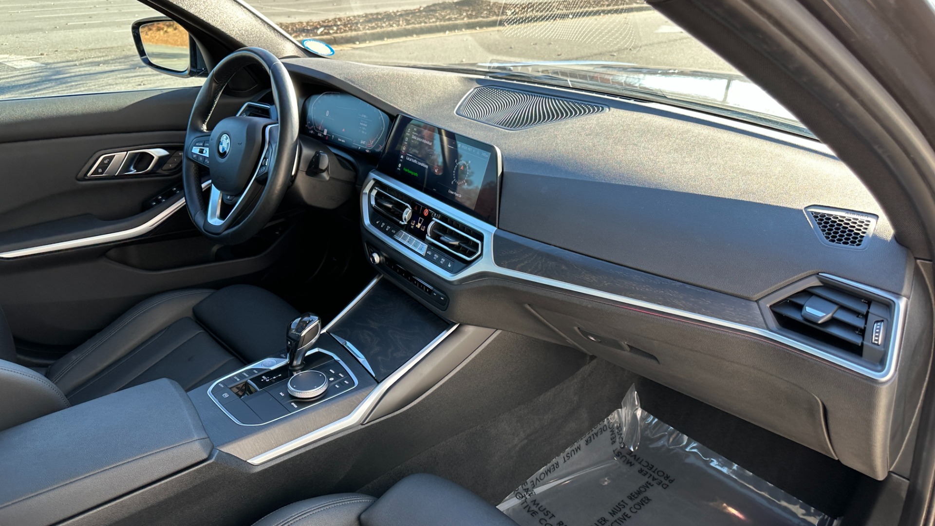 Used 2020 BMW 3 Series 330i xDRIVE / CONVENIENCE / HEATED SEATS / AMBIENT LIGHTING / REMOTE START for sale $35,995 at Formula Imports in Charlotte NC 28227 29